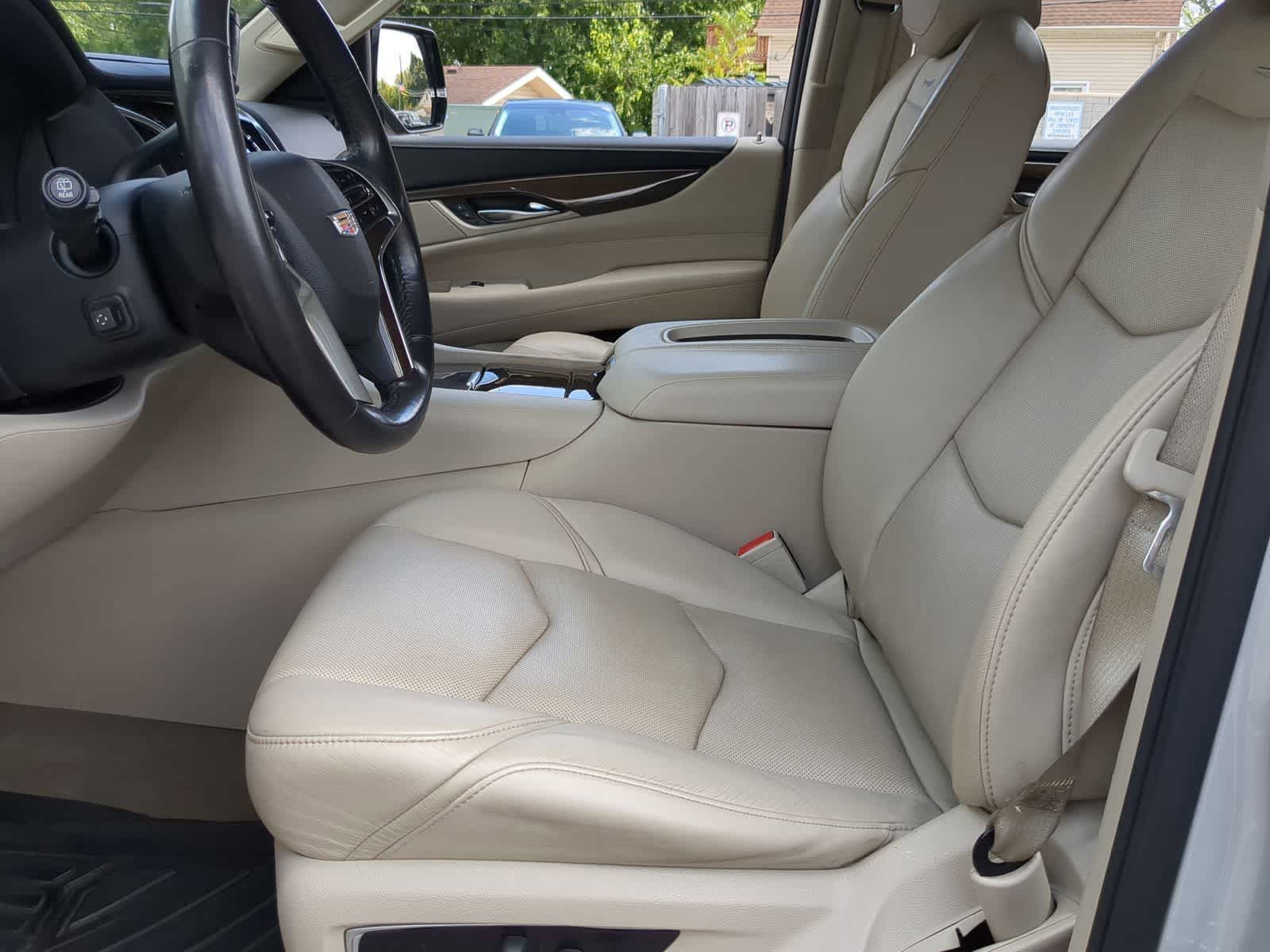 Thumbnail: 2020 Cadillac Escalade - 22