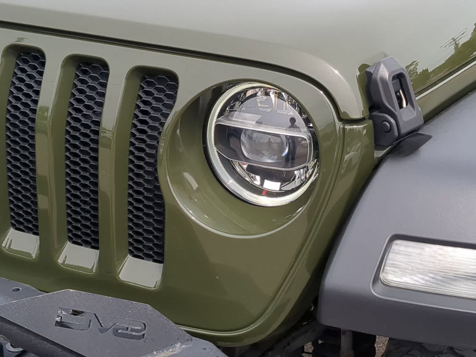 Thumbnail: 2021 Jeep Wrangler - 15
