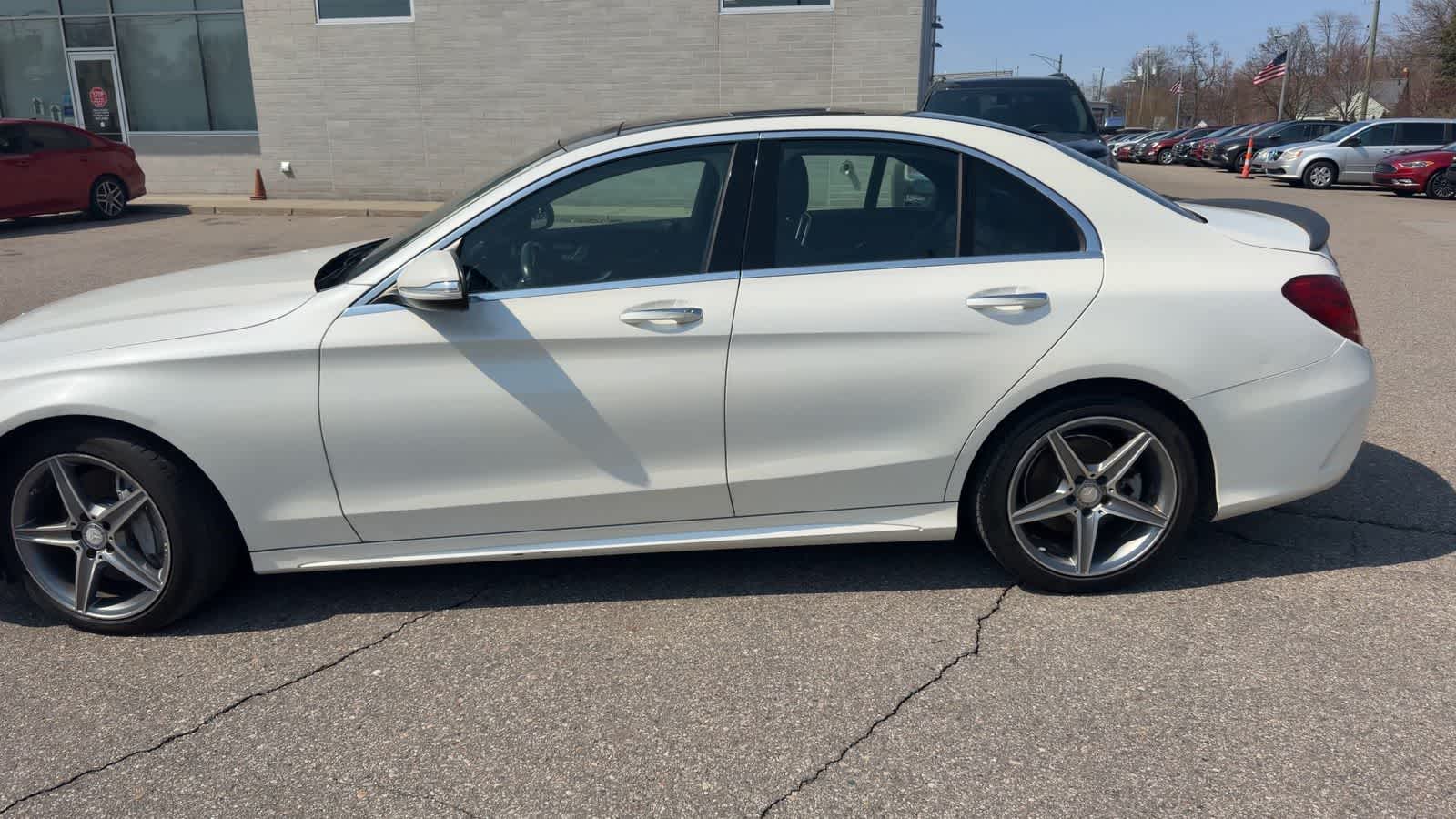 Thumbnail: 2015 Mercedes-Benz C-Class - 6