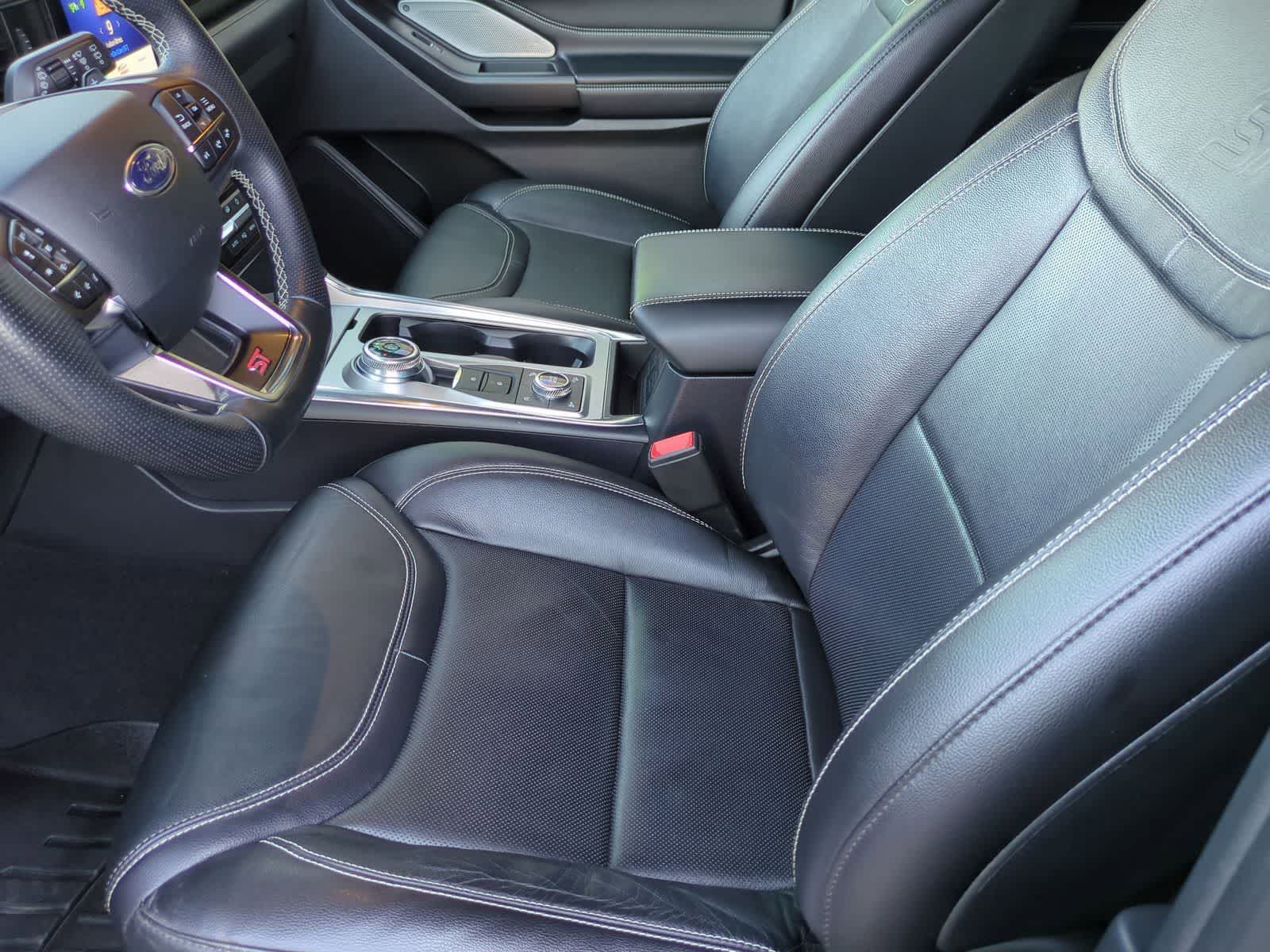 Thumbnail: 2020 Ford Explorer - 23