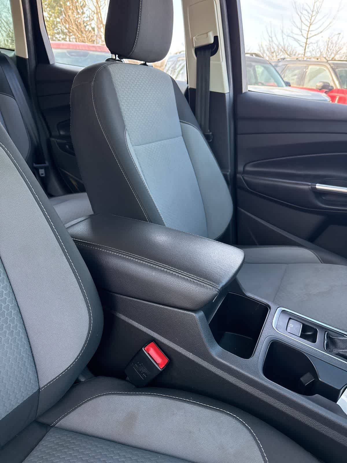 Thumbnail: 2019 Ford Escape - 17