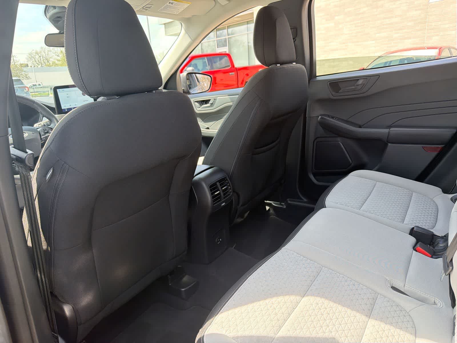 Thumbnail: 2023 Ford Escape - 22