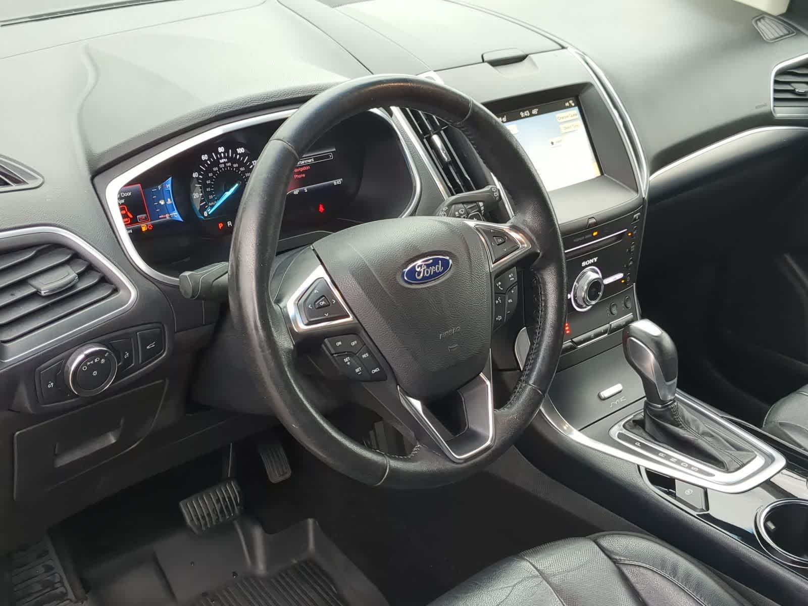 Thumbnail: 2017 Ford Edge - 14