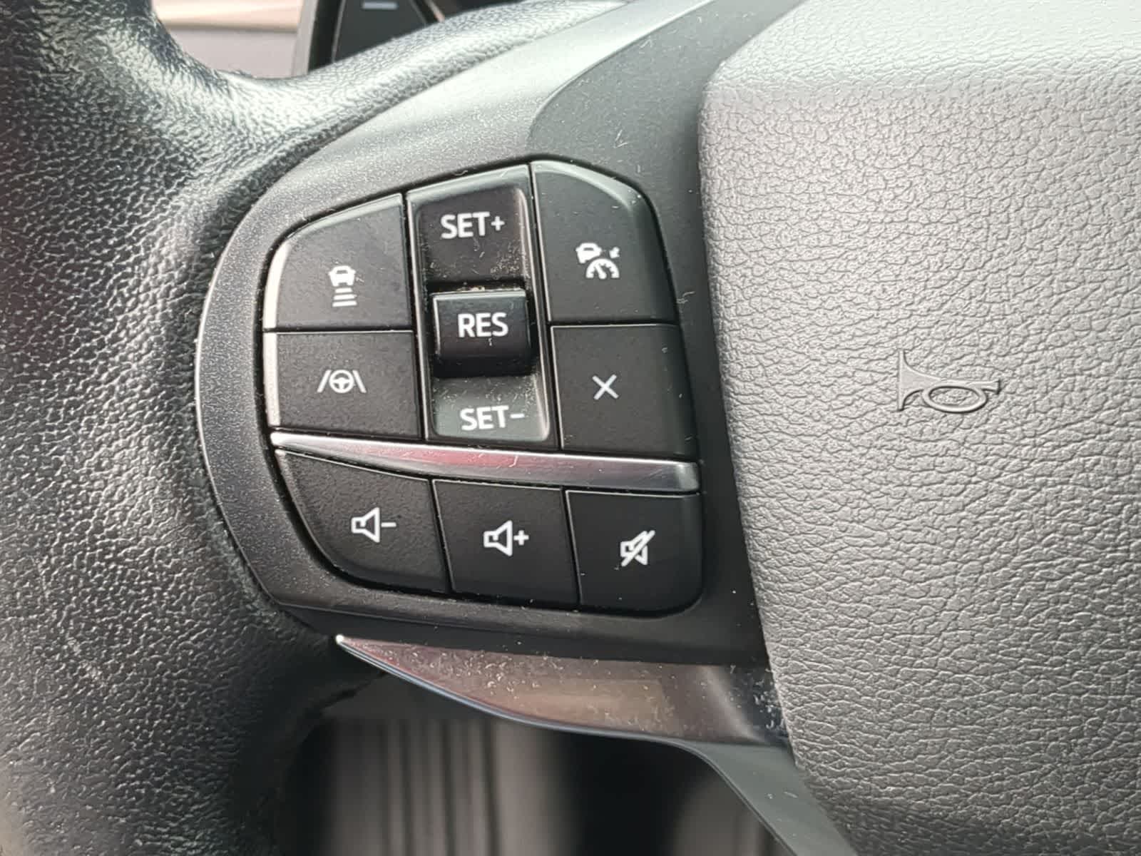 Thumbnail: 2020 Ford Explorer - 27