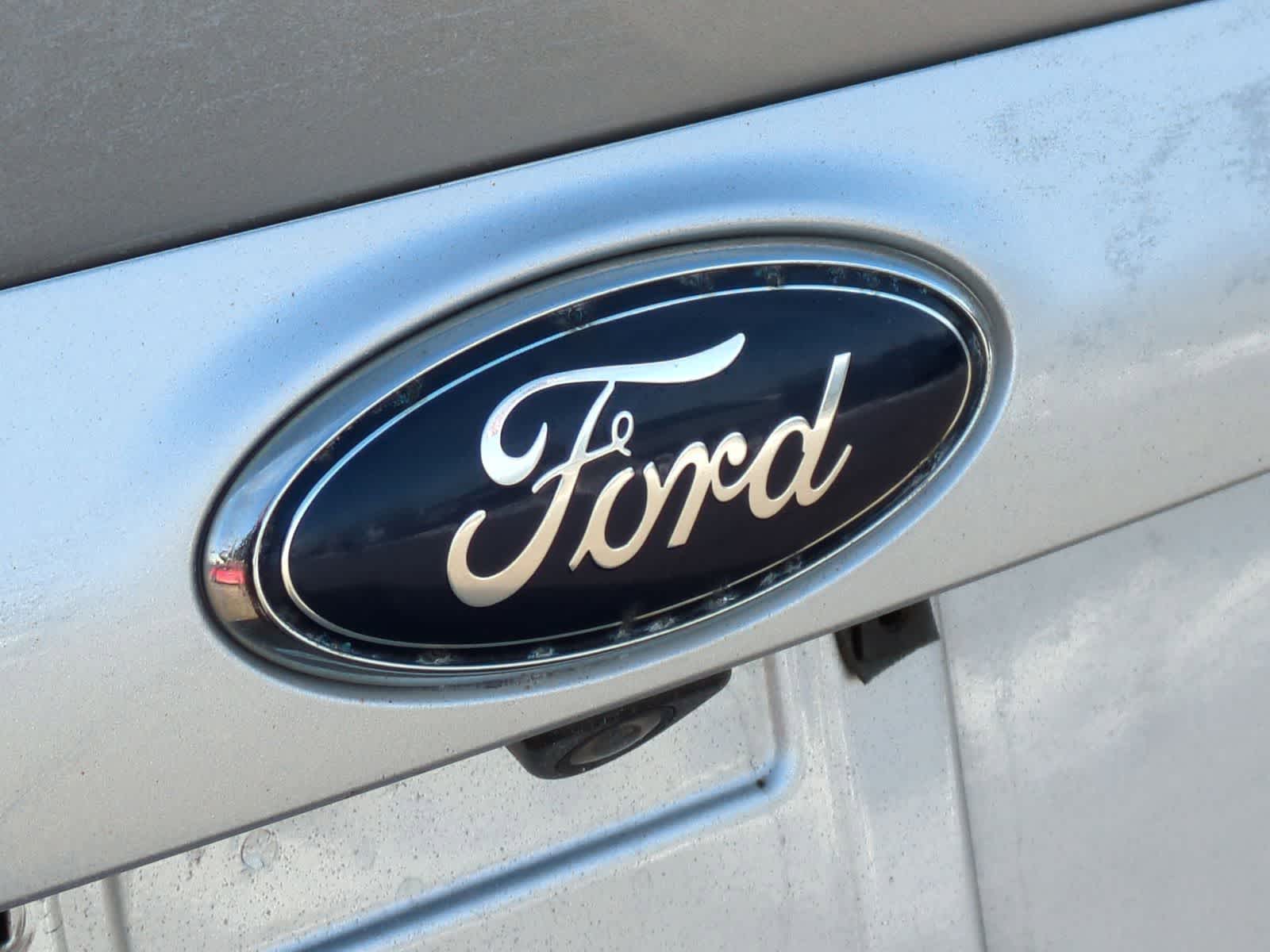 Thumbnail: 2015 Ford Escape - 5