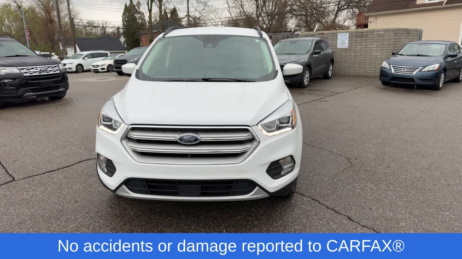 Thumbnail: 2019 Ford Escape - 3