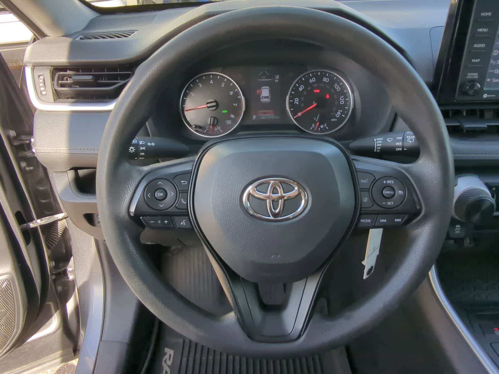 Thumbnail: 2020 Toyota RAV4 - 22