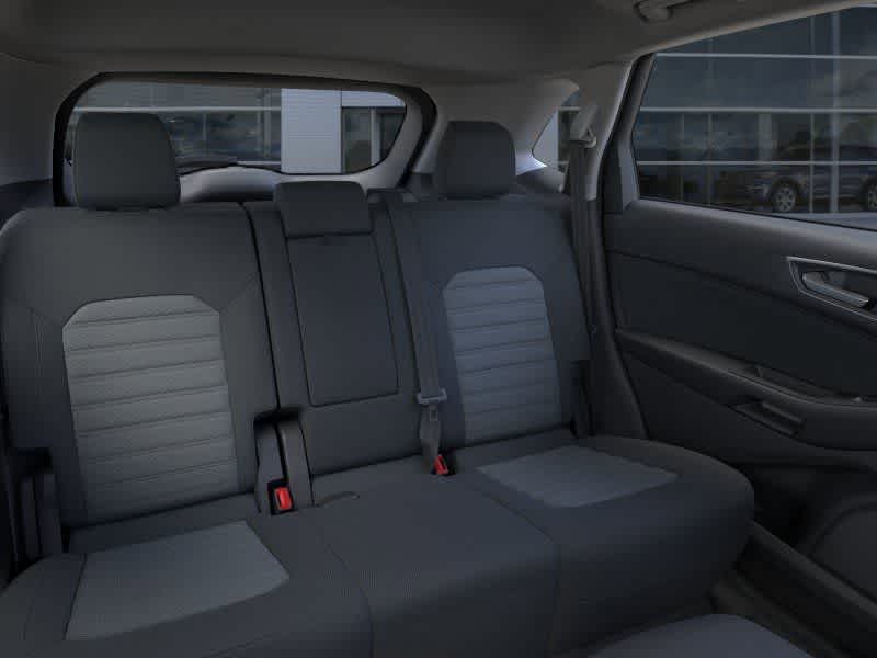2024 Ford Edge SE 12
