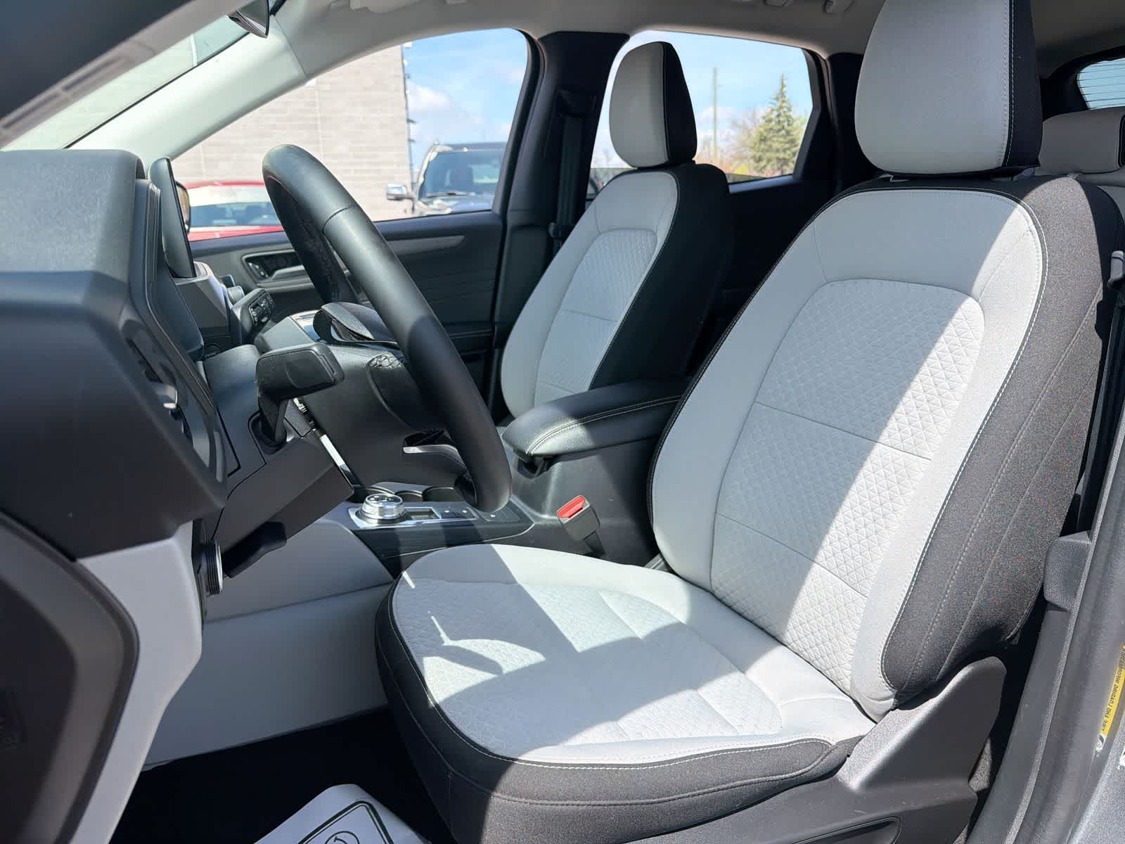 Thumbnail: 2023 Ford Escape - 20