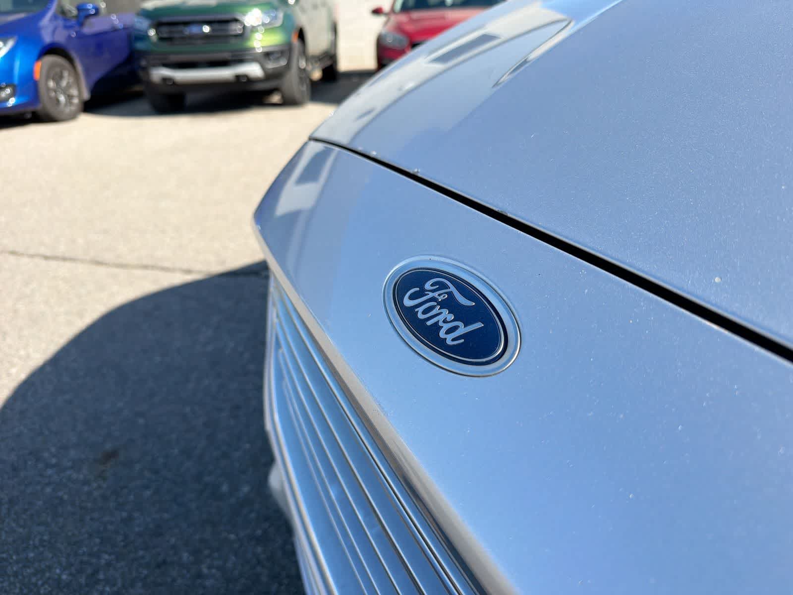 Thumbnail: 2016 Ford Fusion - 13