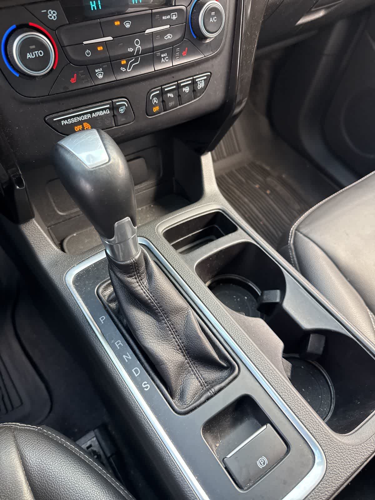 Thumbnail: 2018 Ford Escape - 32