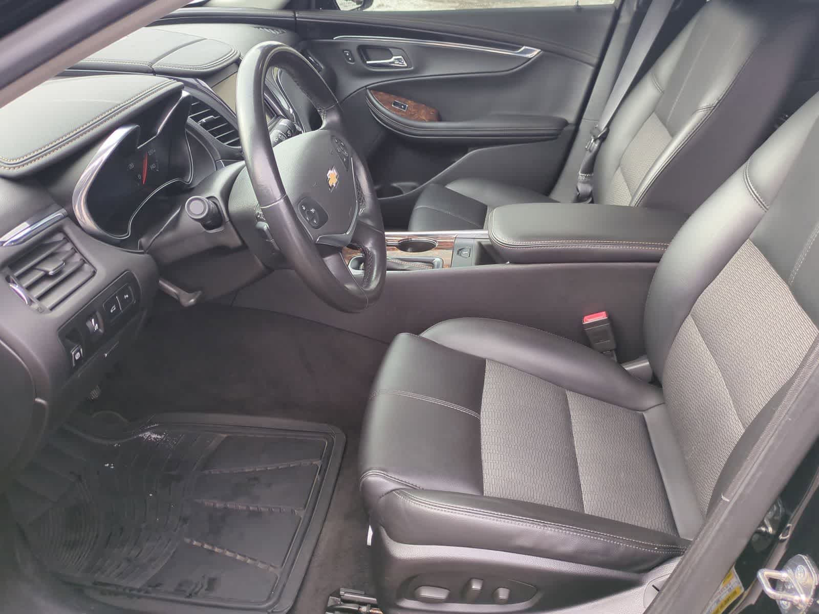 Thumbnail: 2014 Chevrolet Impala - 28