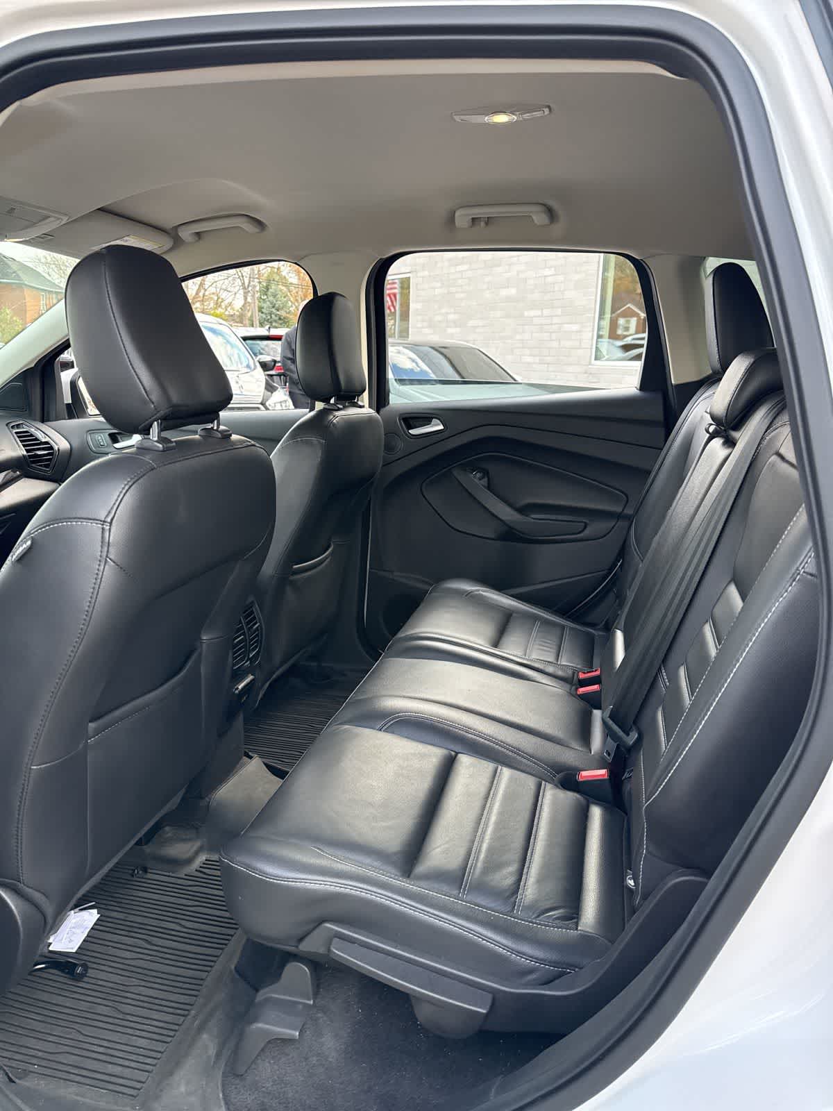 Thumbnail: 2018 Ford Escape - 21