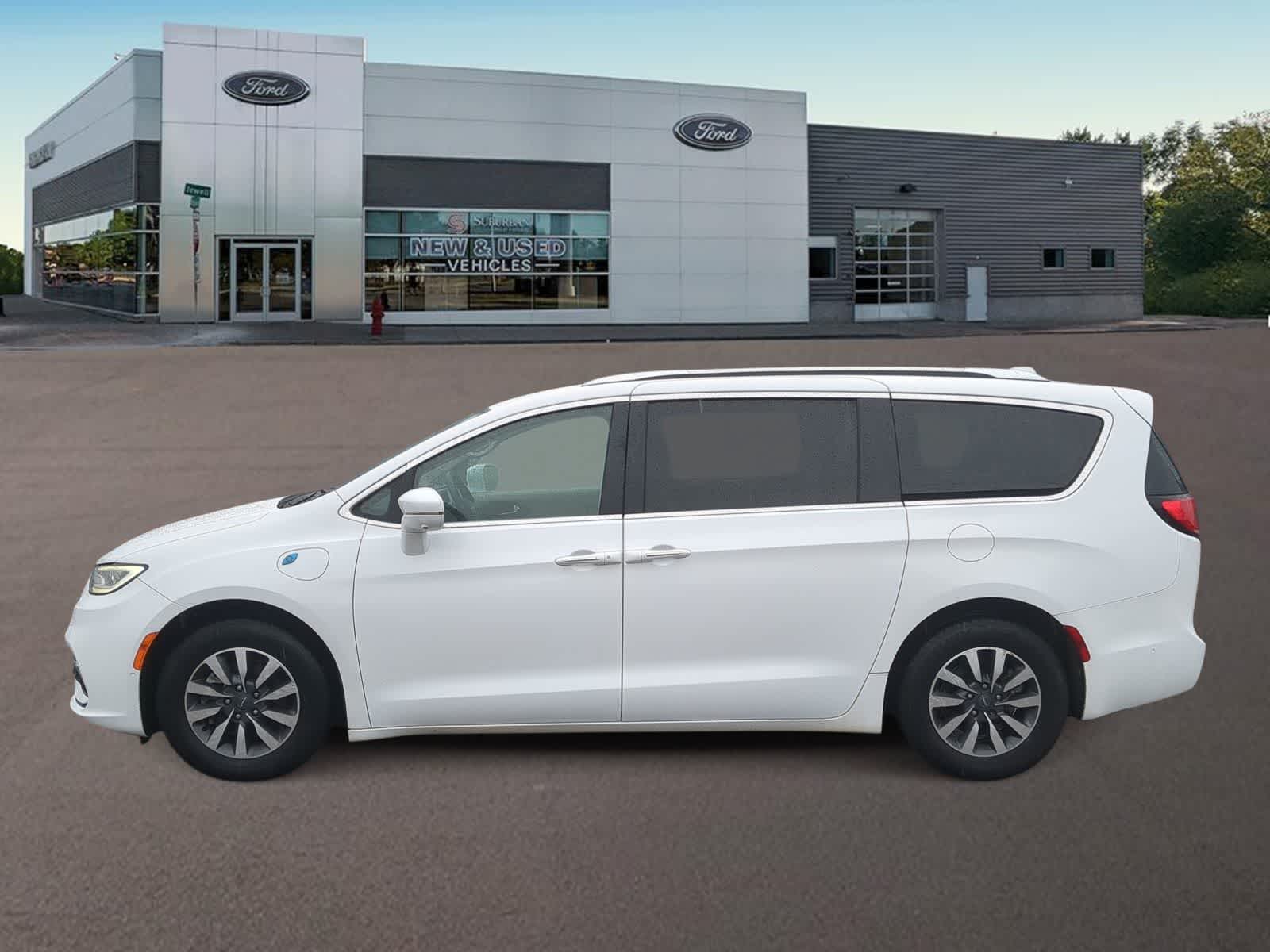 Thumbnail: 2021 Chrysler Pacifica - 7