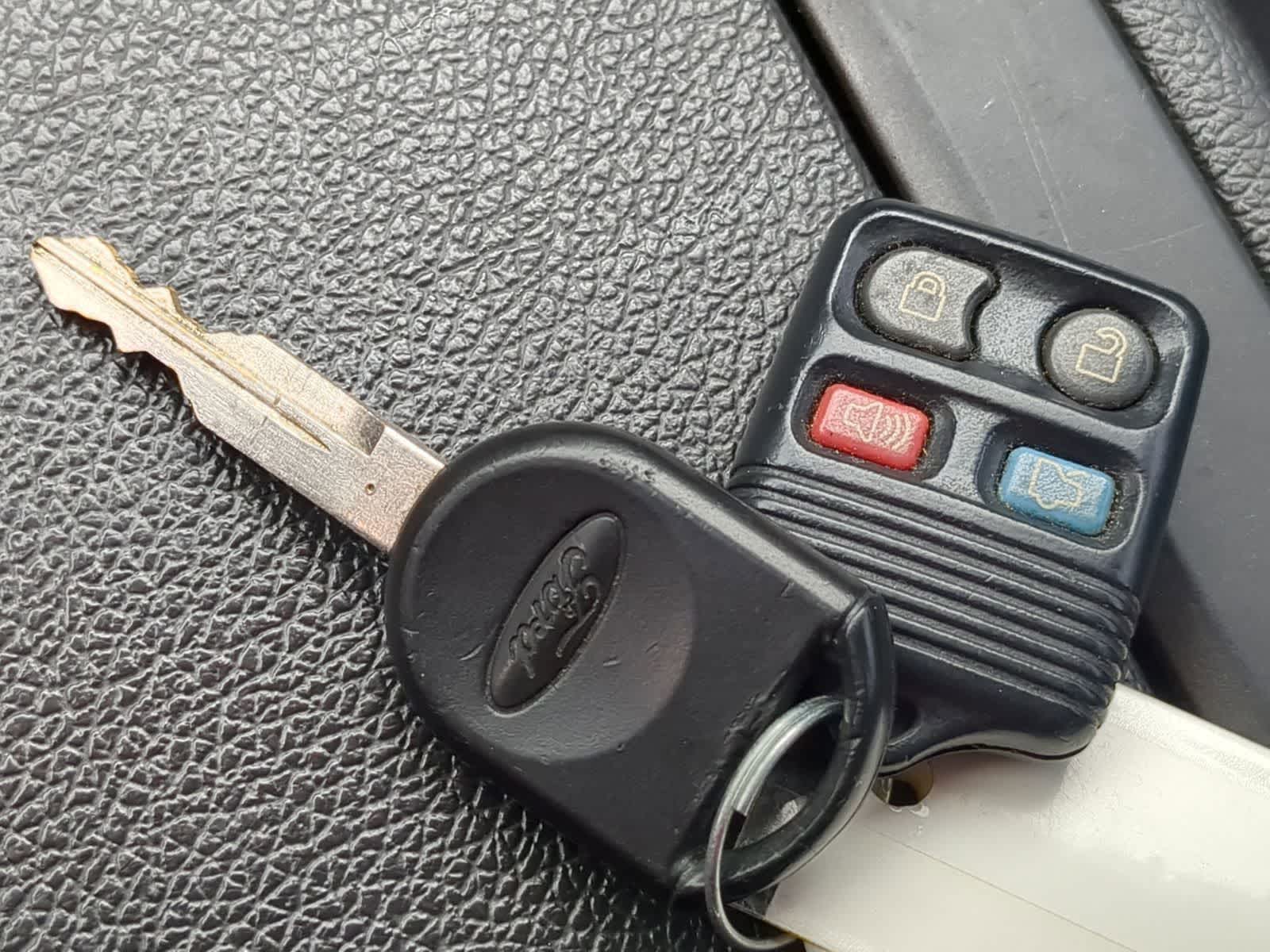 Thumbnail: 2007 Ford Mustang - 30