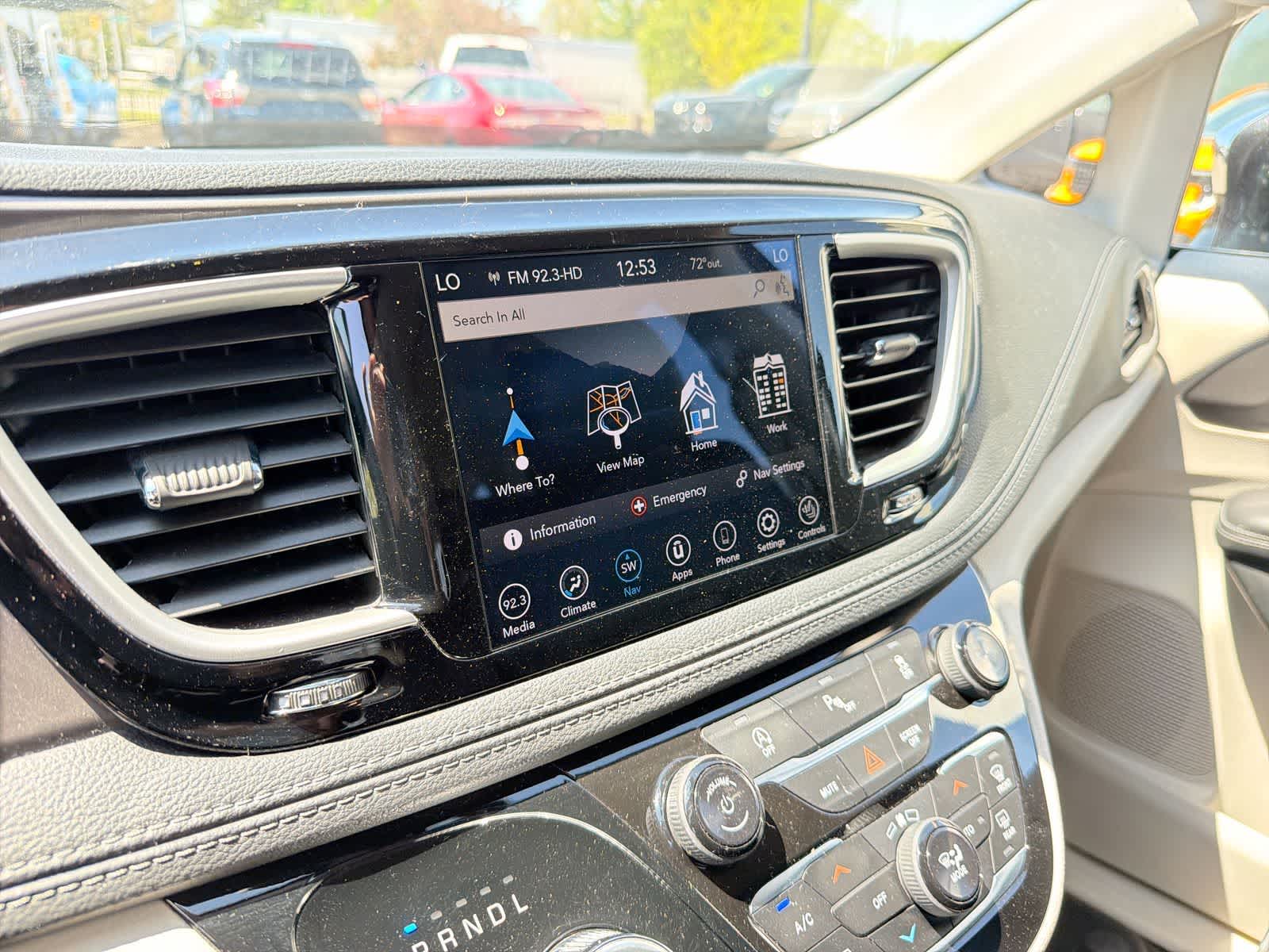 Thumbnail: 2018 Chrysler Pacifica - 29