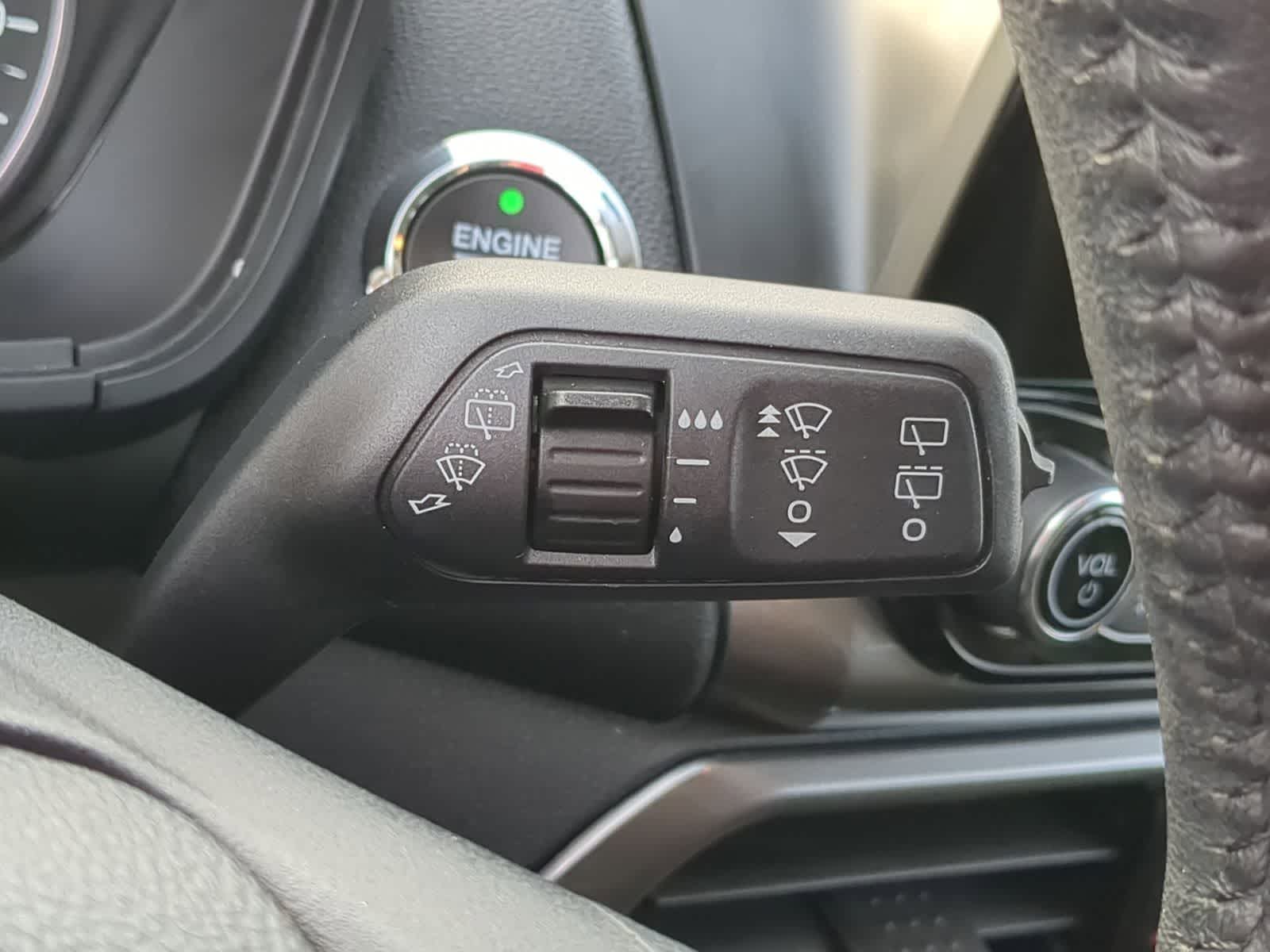 Thumbnail: 2018 Ford EcoSport - 29