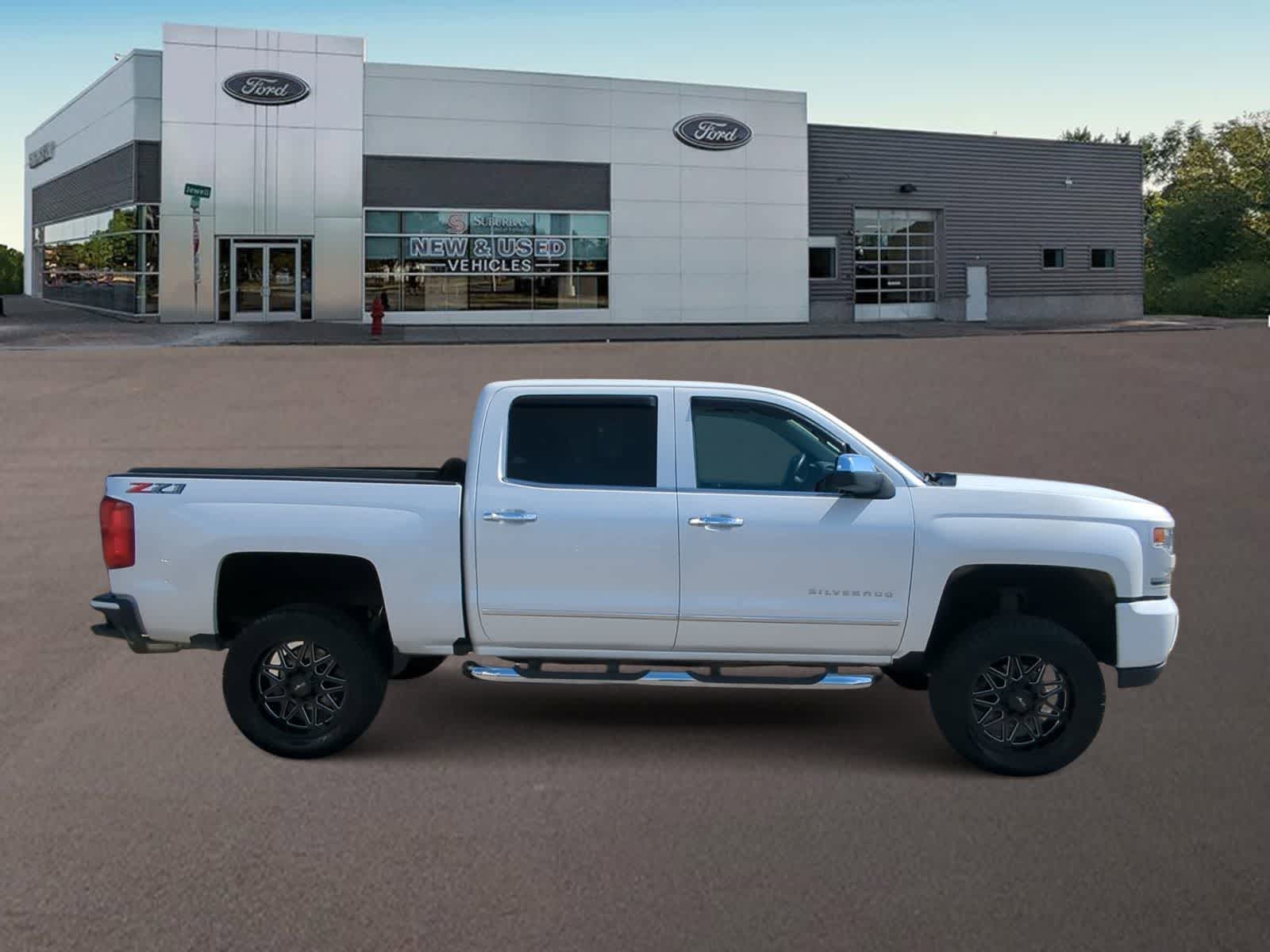 Thumbnail: 2018 Chevrolet Silverado 1500 - 12