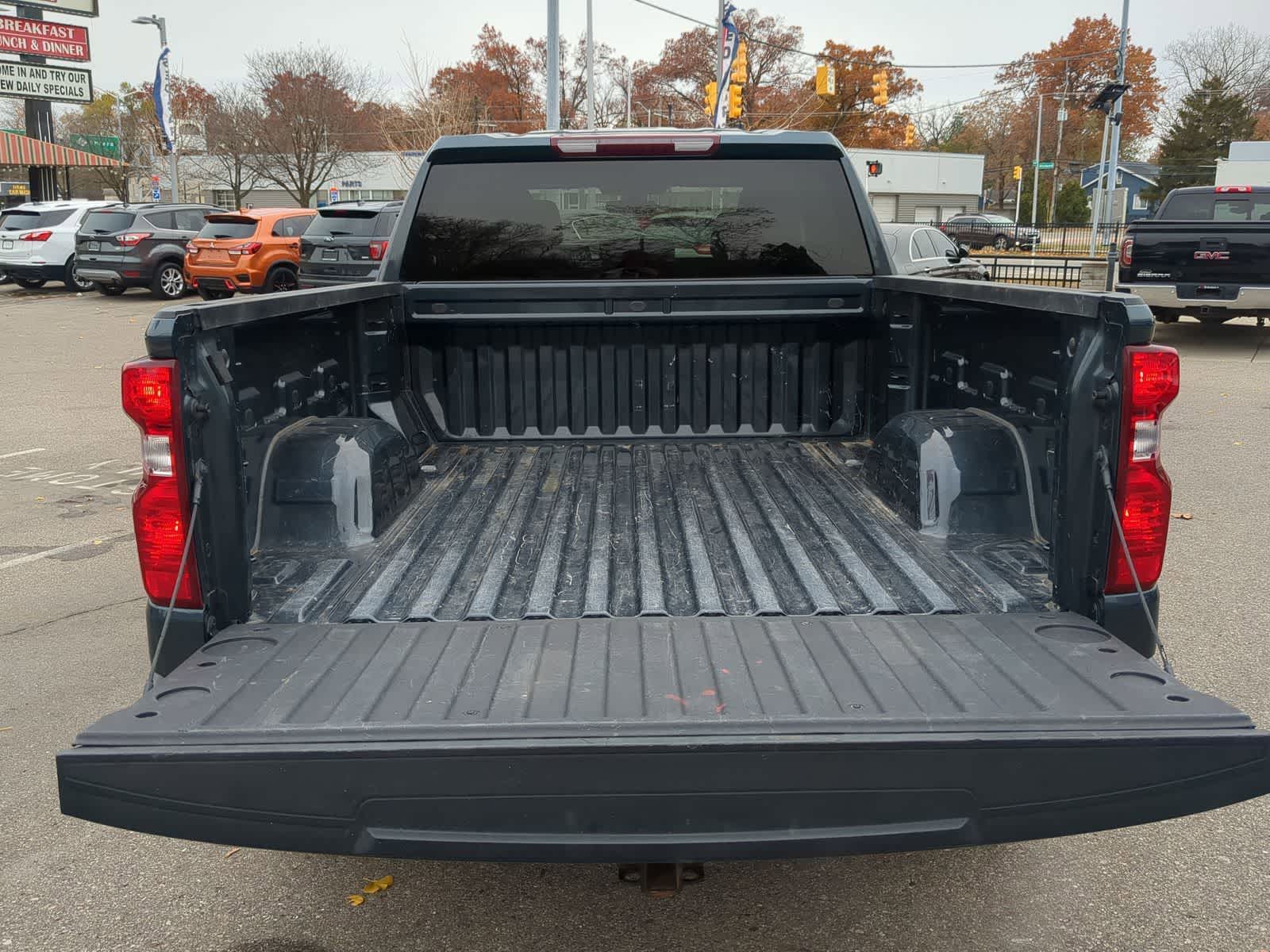 Thumbnail: 2021 Chevrolet Silverado 1500 - 37