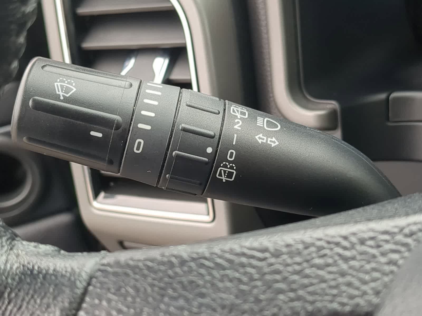 Thumbnail: 2020 Ford Expedition - 32