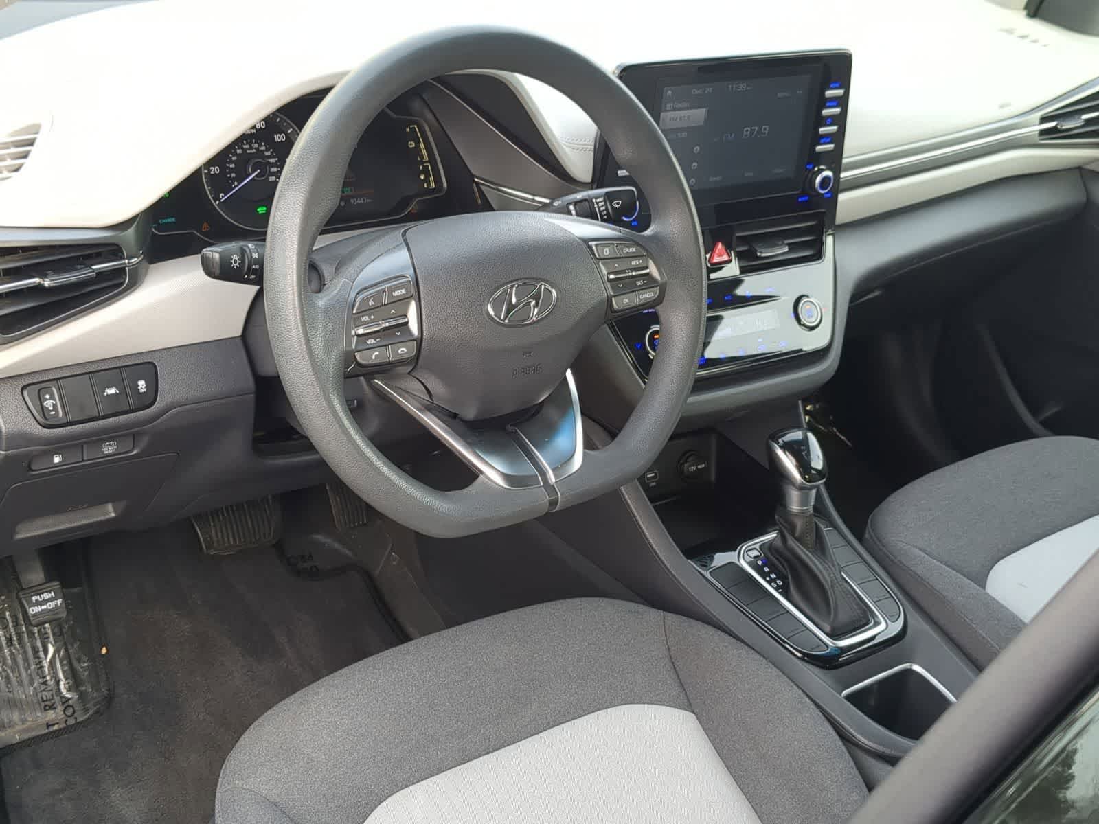 Thumbnail: 2020 Hyundai Ioniq - 12