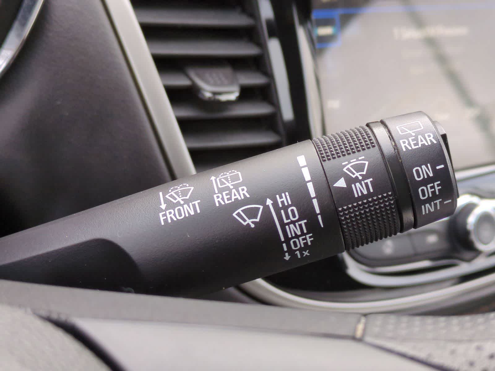 Thumbnail: 2019 Chevrolet Trax - 28