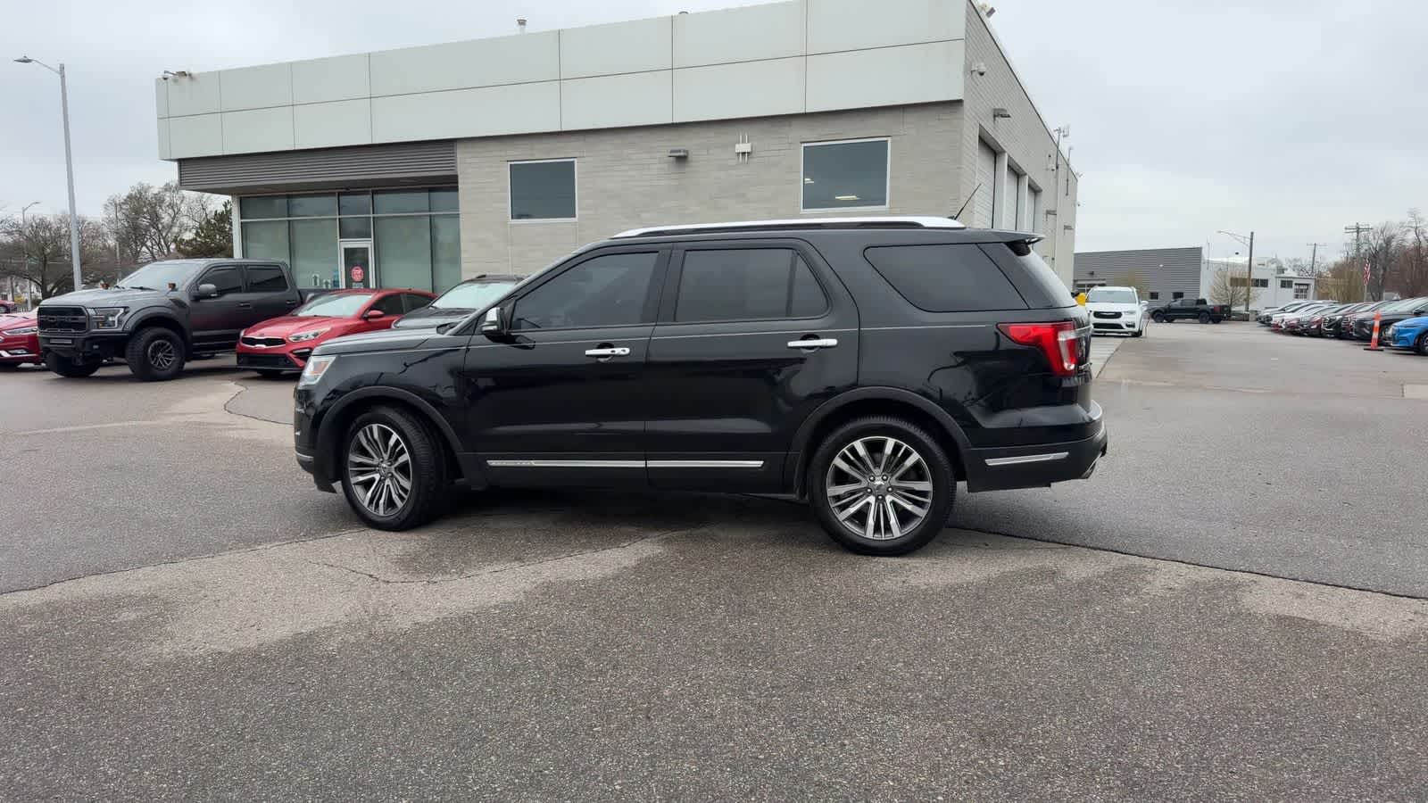 Thumbnail: 2018 Ford Explorer - 7