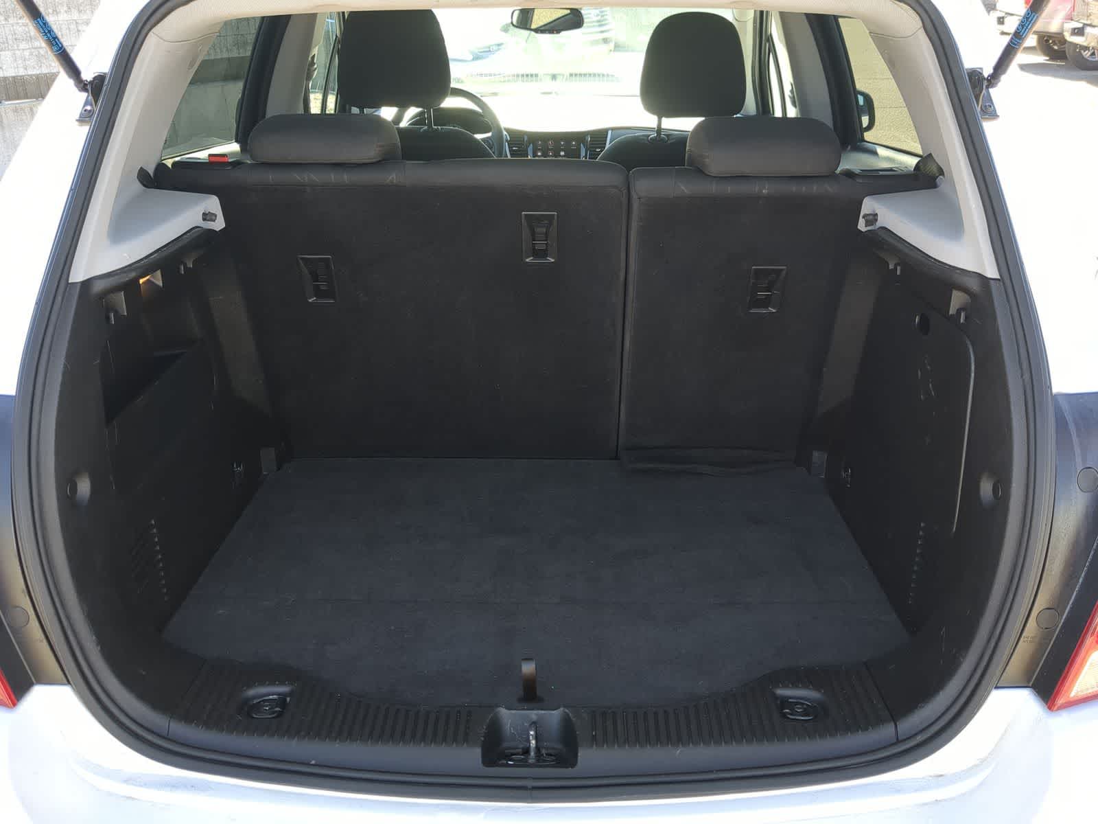 Thumbnail: 2020 Chevrolet Trax - 34