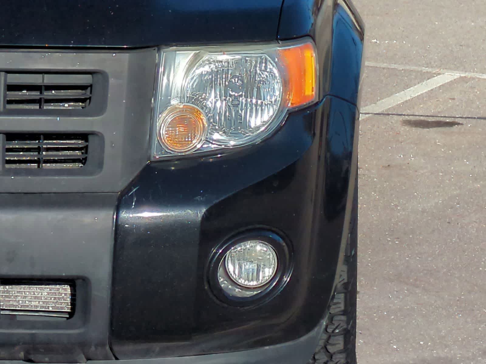 Thumbnail: 2011 Ford Escape - 14