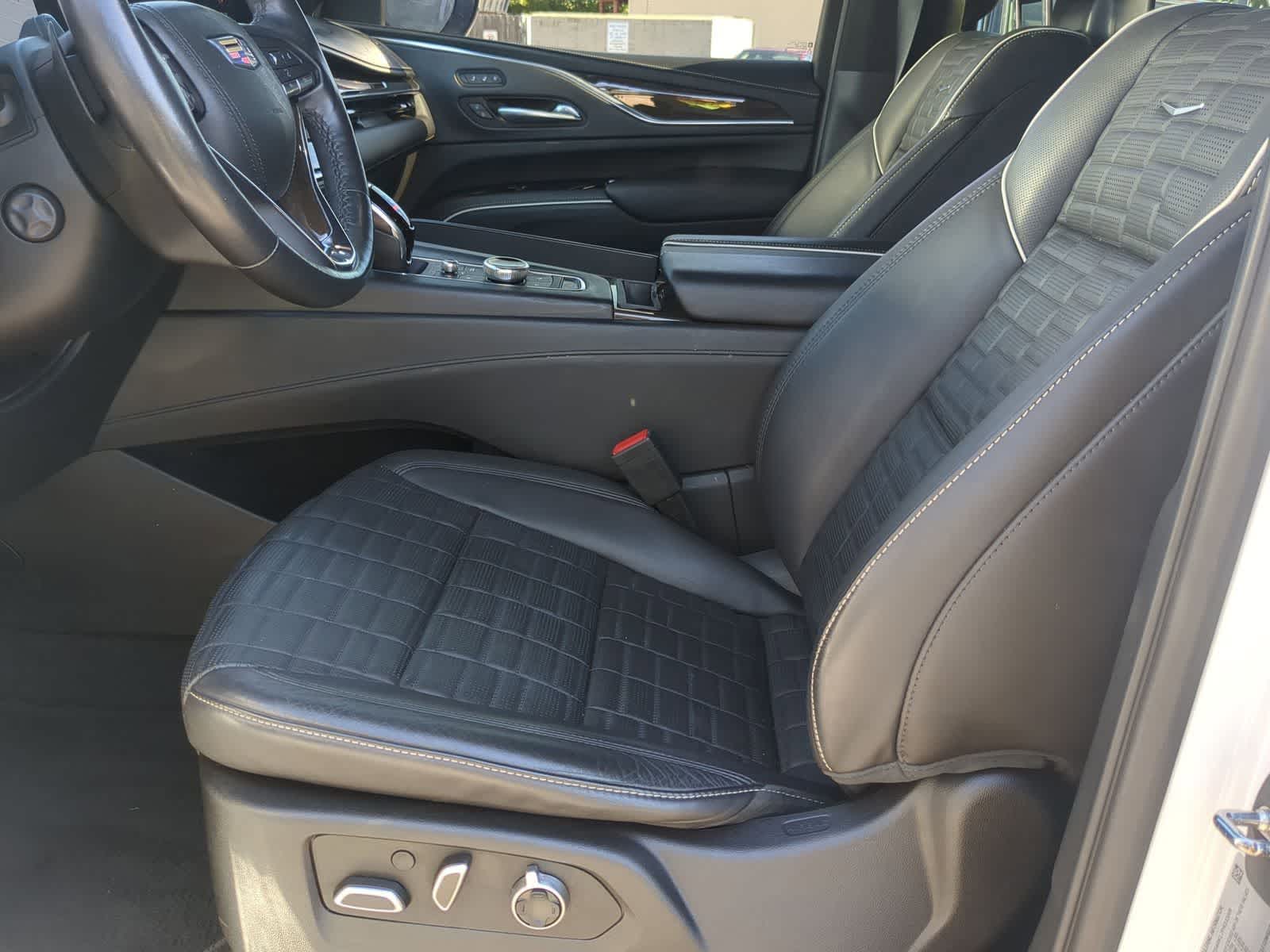 Thumbnail: 2023 Cadillac Escalade - 22