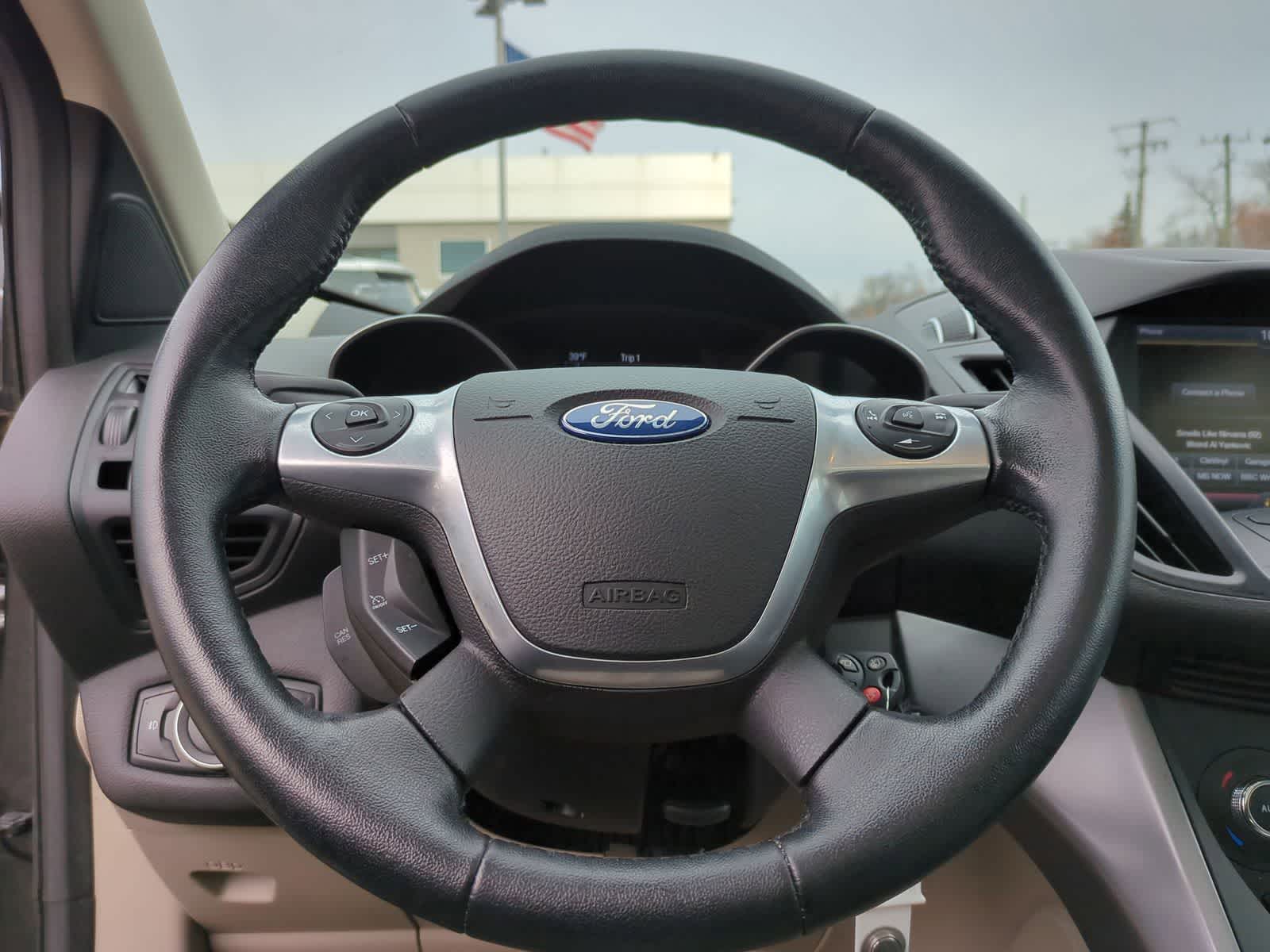 Thumbnail: 2015 Ford Escape - 30