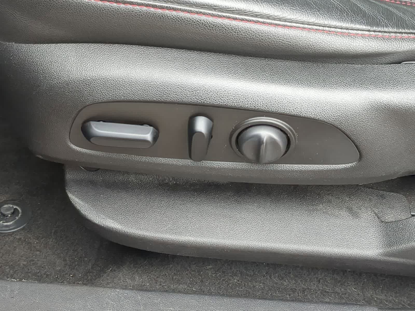 Thumbnail: 2019 Chevrolet Blazer - 23