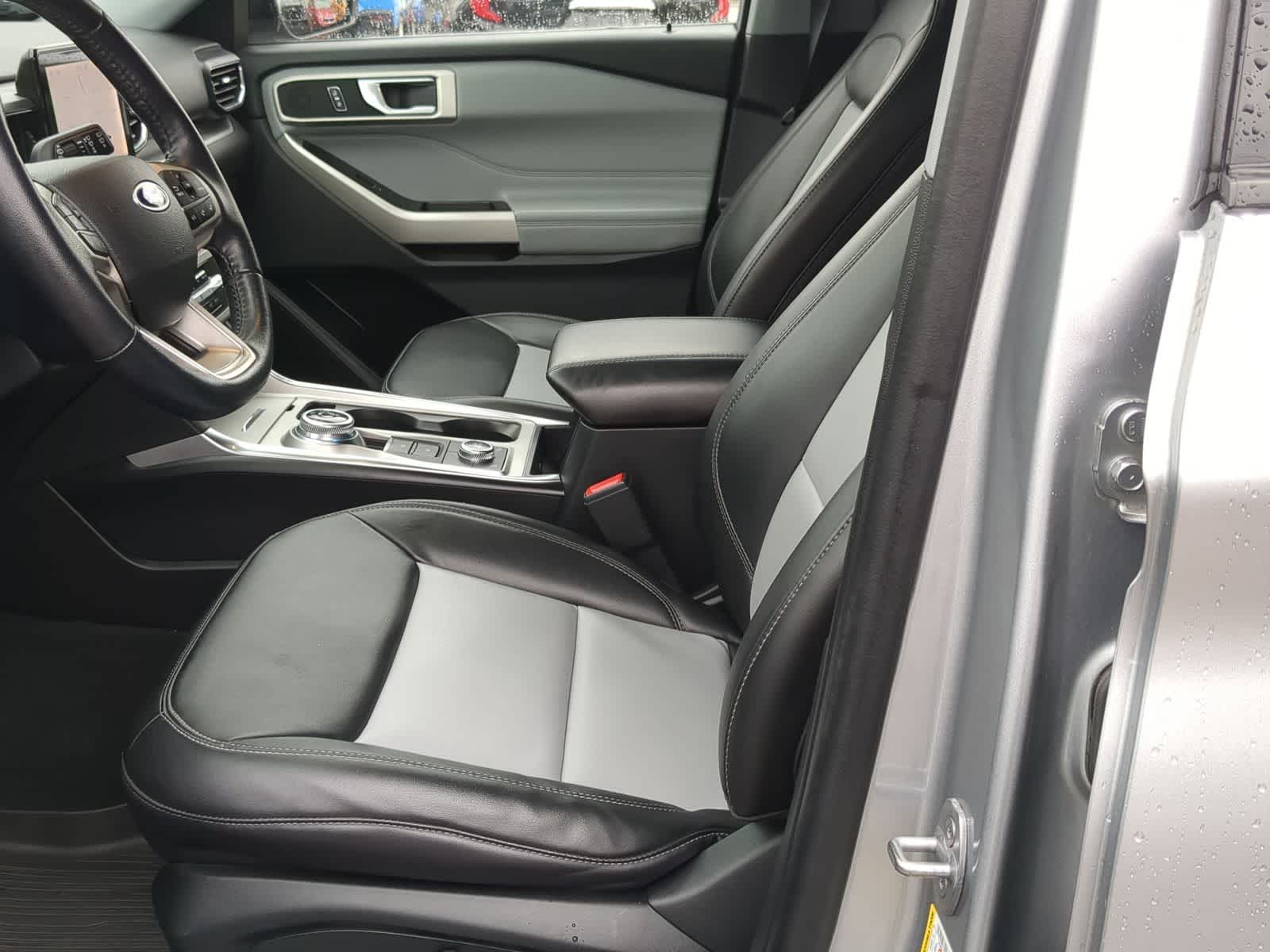 Thumbnail: 2022 Ford Explorer - 22