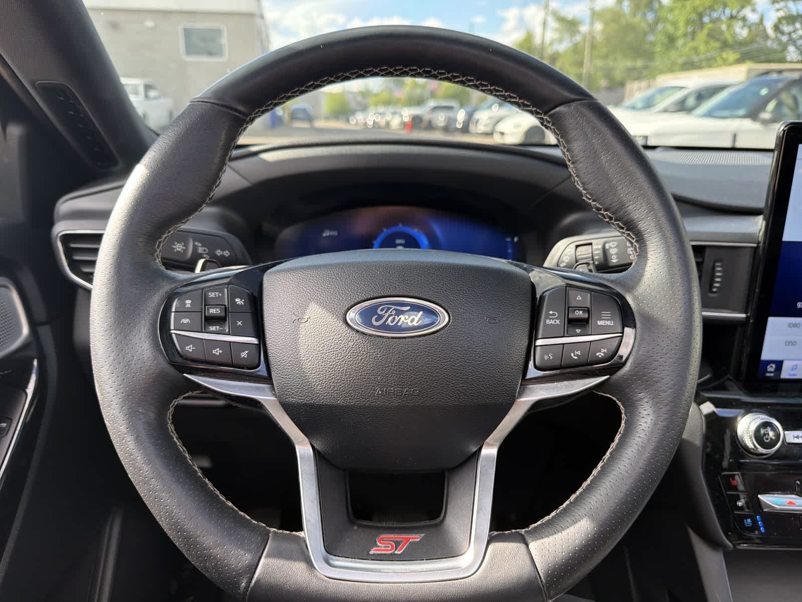 Thumbnail: 2024 Ford Explorer - 33