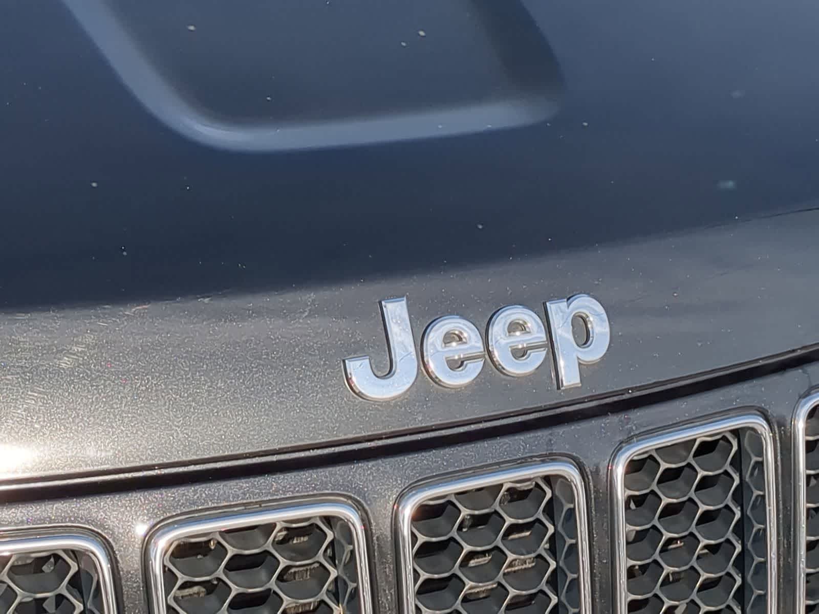 Thumbnail: 2014 Jeep Grand Cherokee - 16
