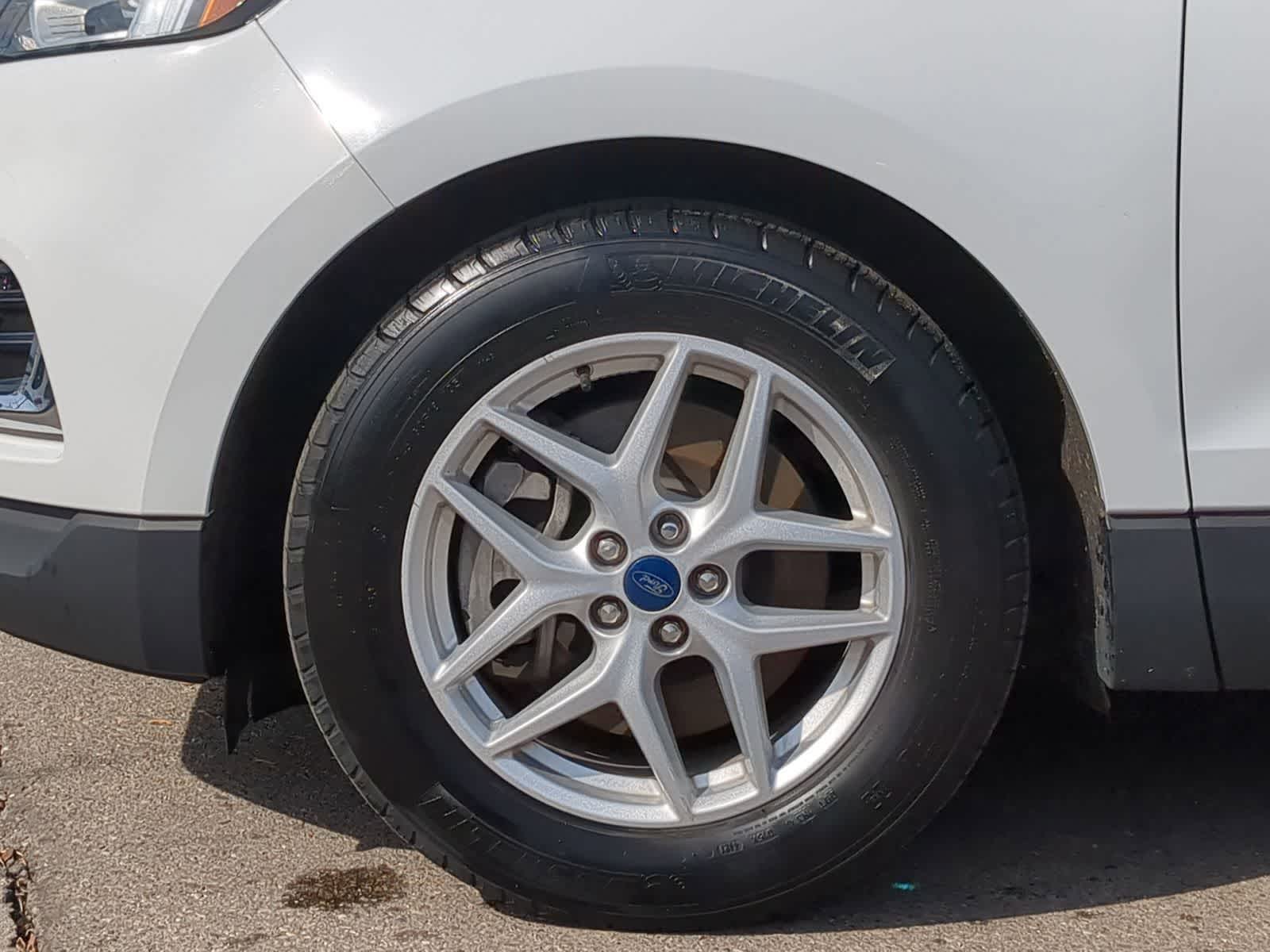 2022 Ford Edge SEL 17