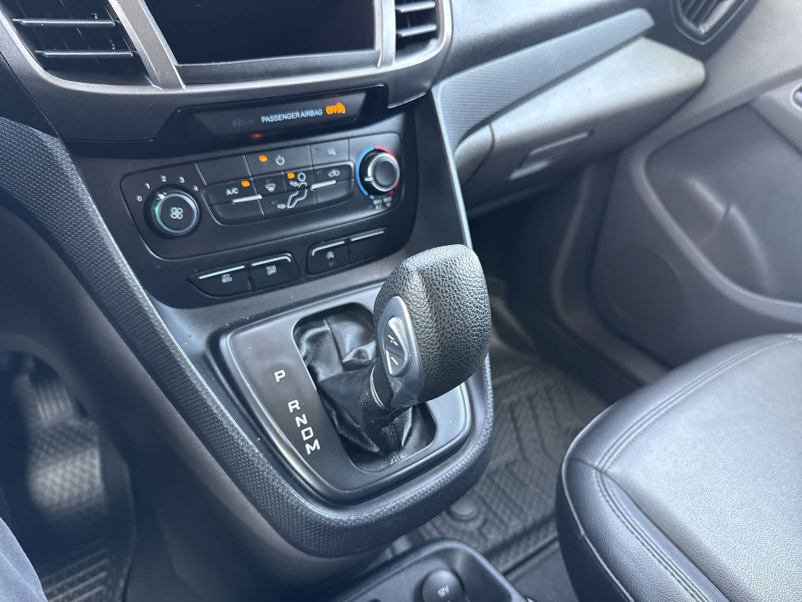 Thumbnail: 2022 Ford Transit Series - 33