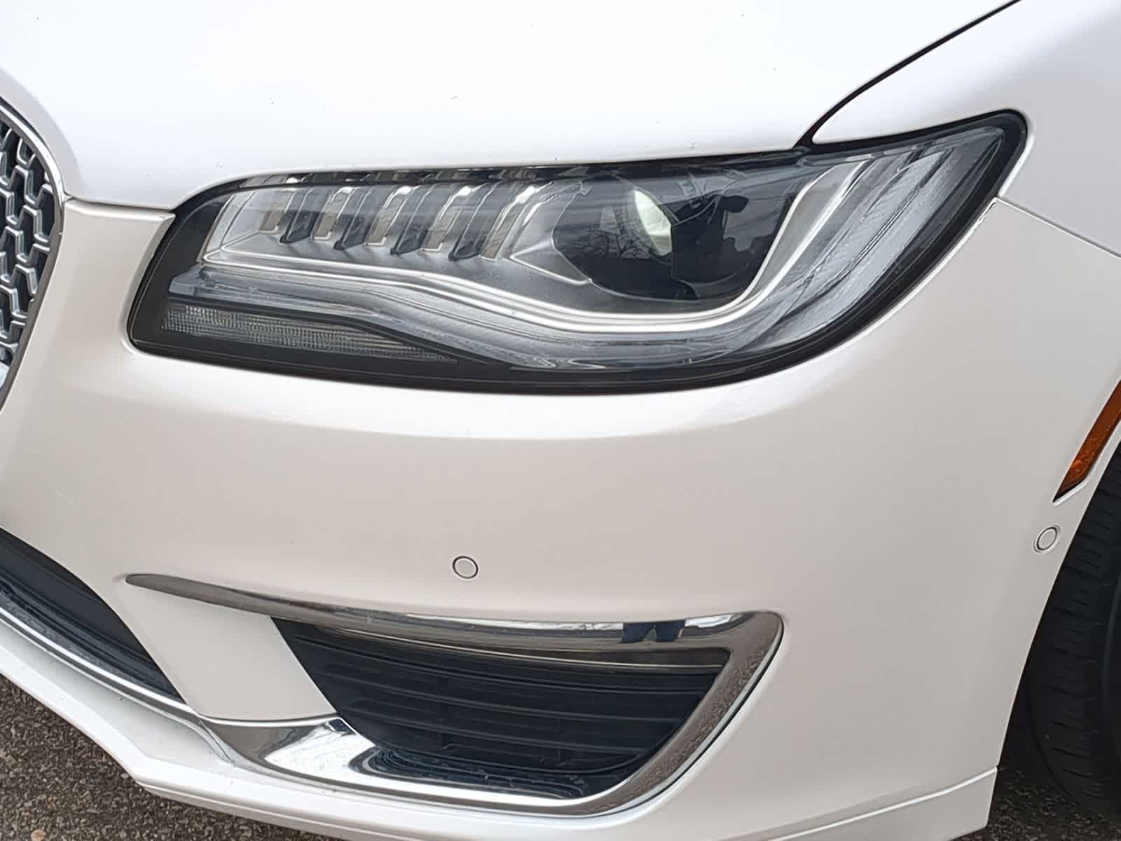 Thumbnail: 2020 Lincoln MKZ - 14