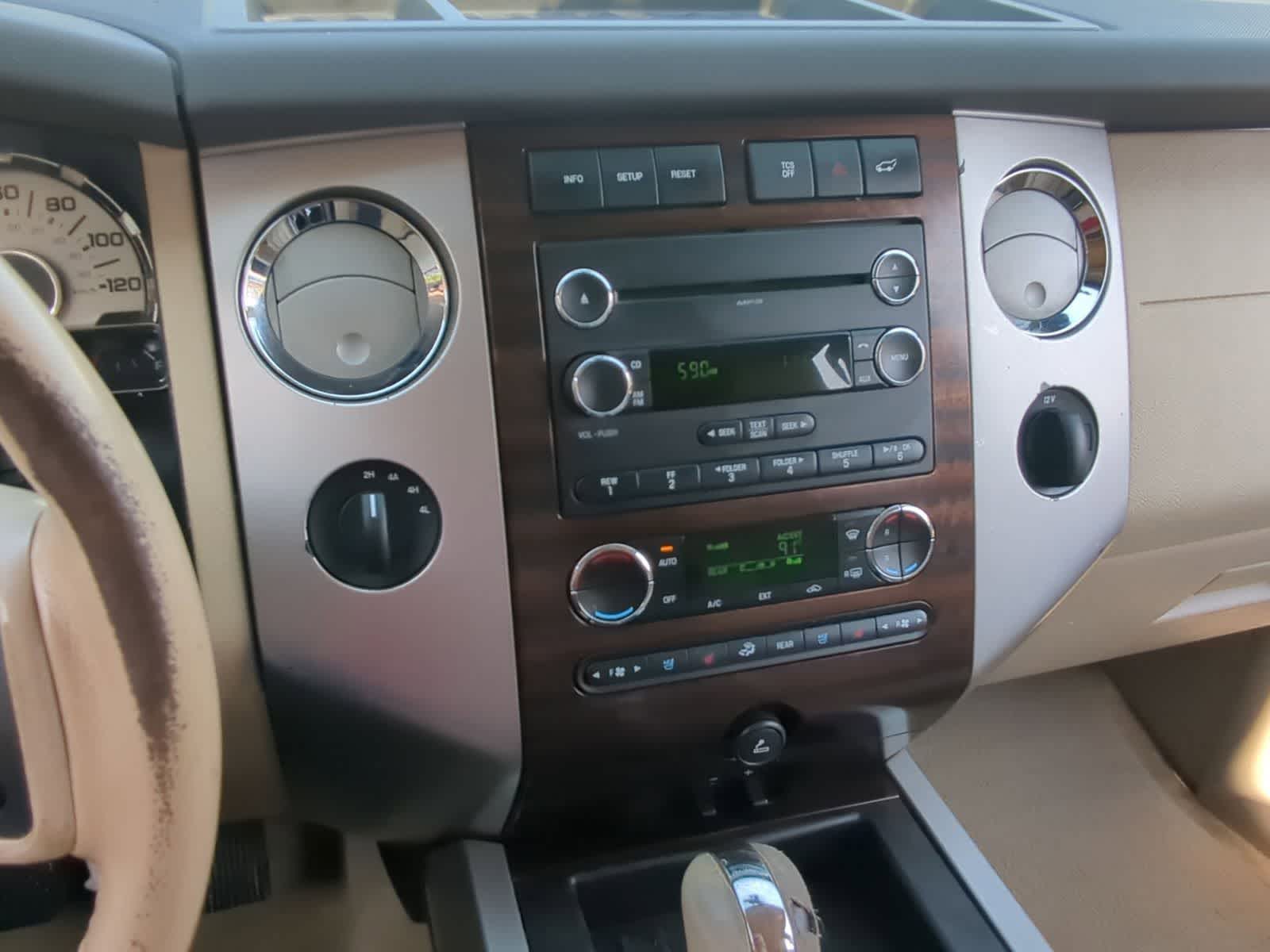 Thumbnail: 2014 Ford Expedition - 32