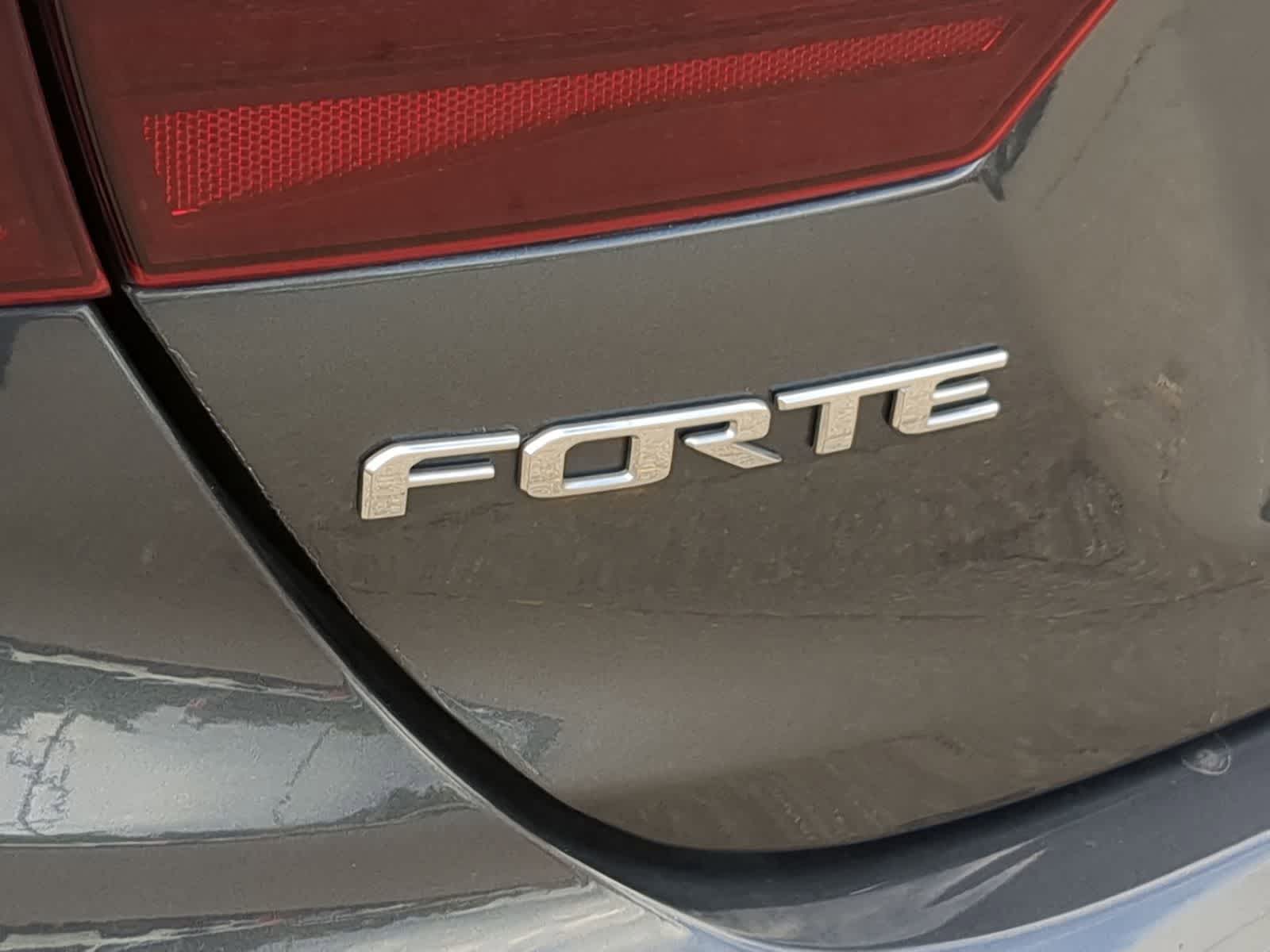 Thumbnail: 2019 Kia Forte - 15