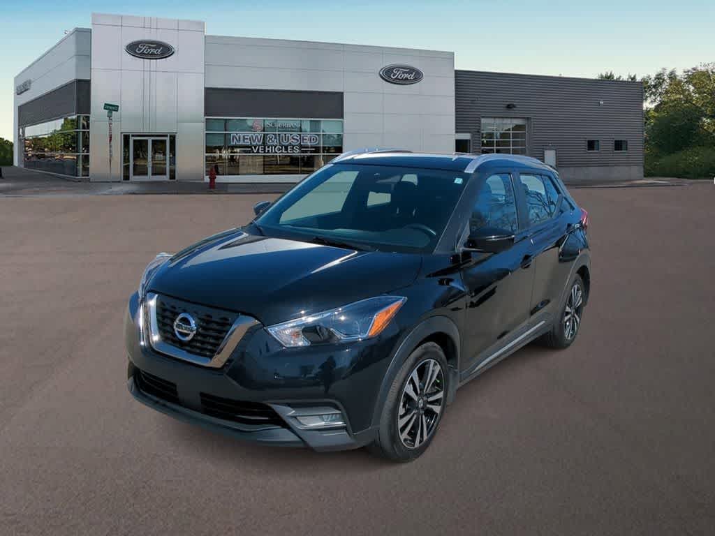 2020 Nissan Kicks SR 5
