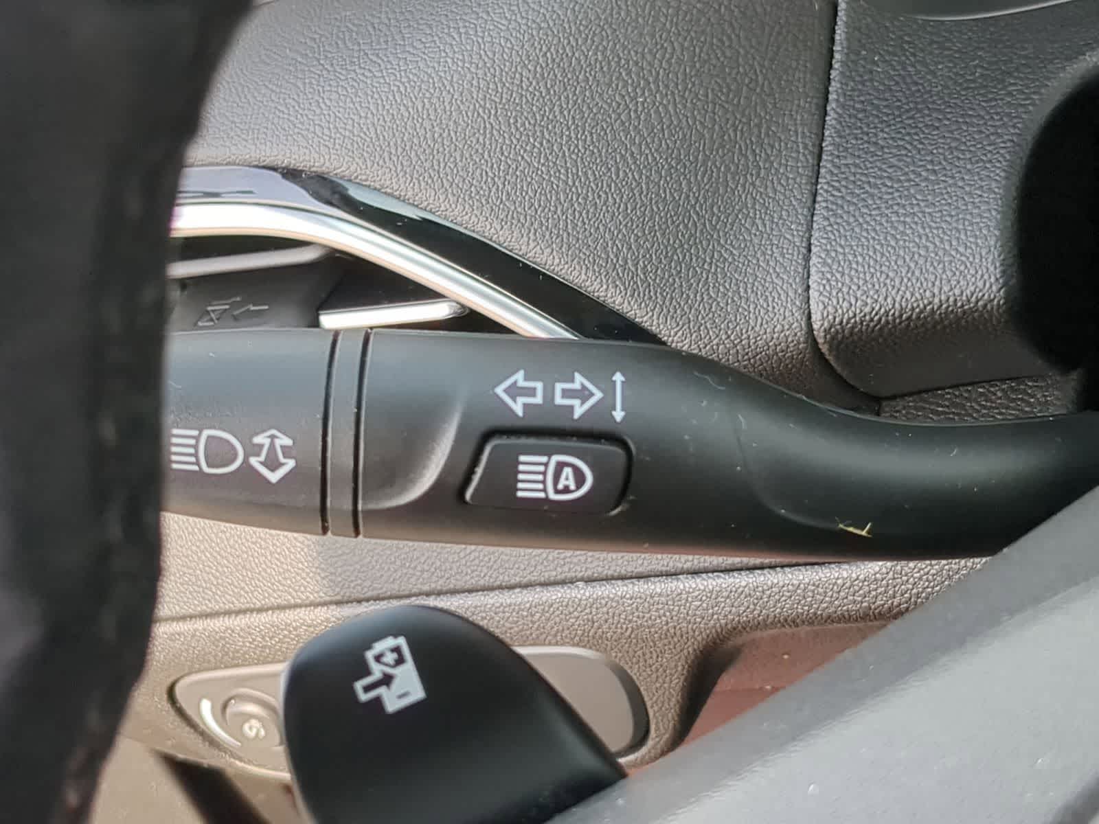 Thumbnail: 2022 Chevrolet Bolt EUV - 28