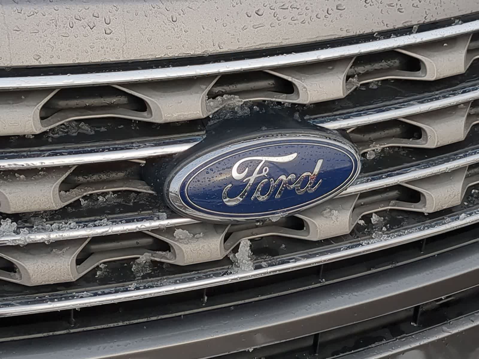 Thumbnail: 2016 Ford Explorer - 16