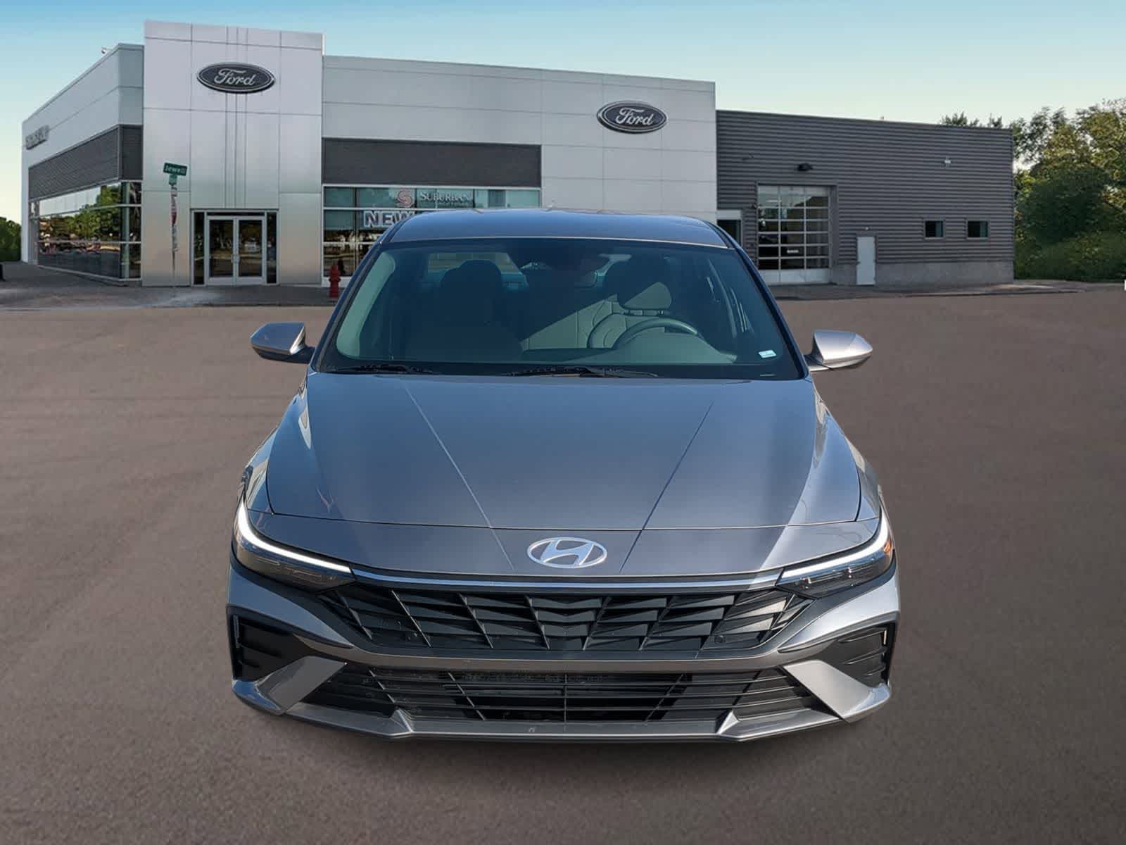 Thumbnail: 2024 Hyundai Elantra - 3