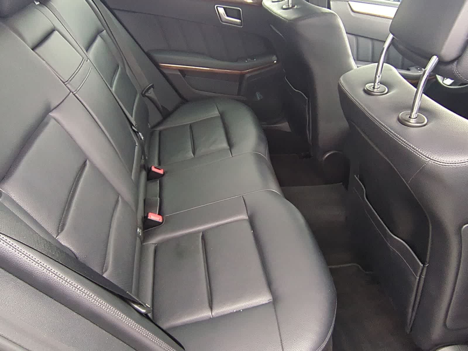 Thumbnail: 2012 Mercedes-Benz E-Class - 31