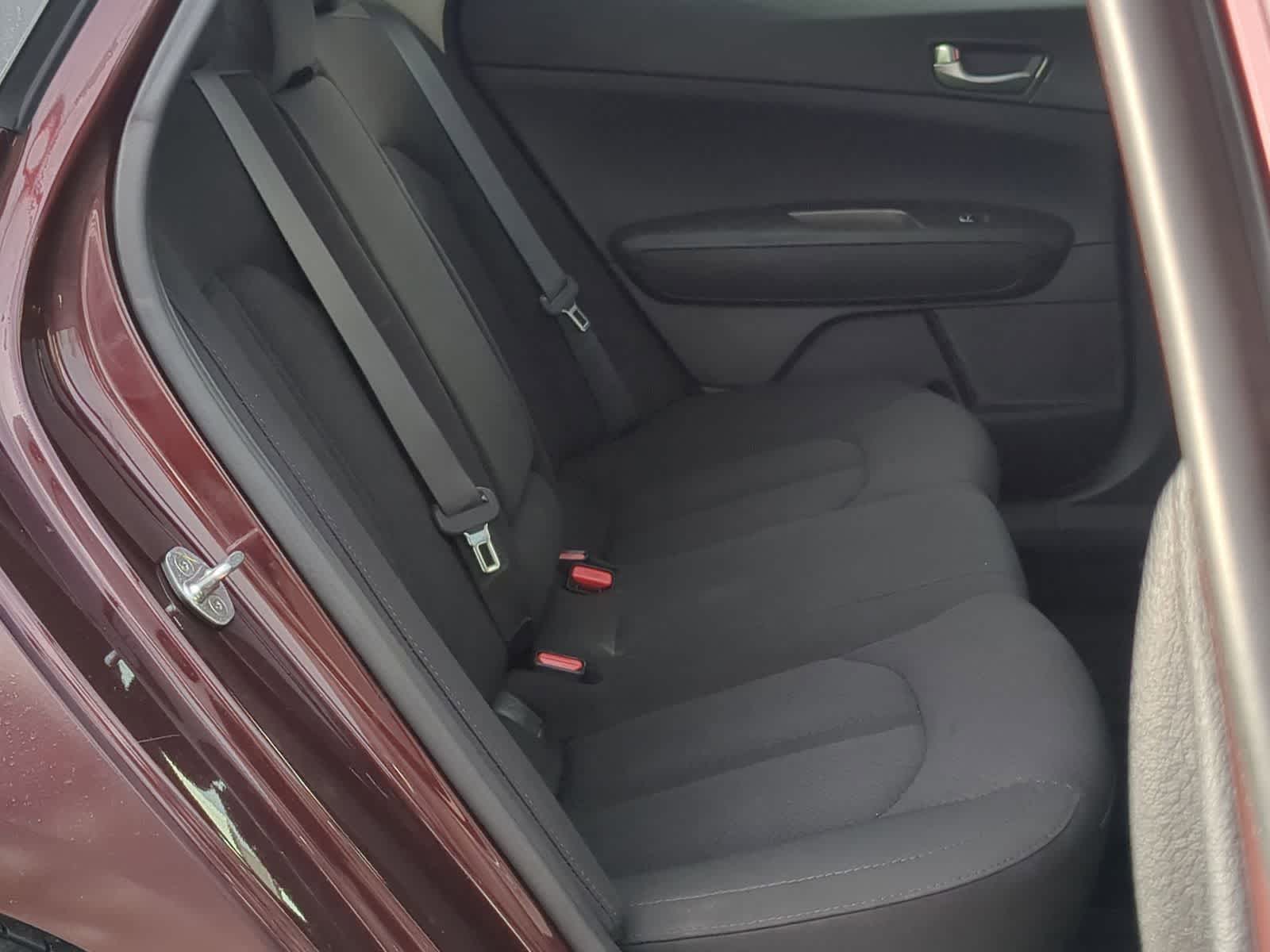 Thumbnail: 2017 Kia Optima - 23