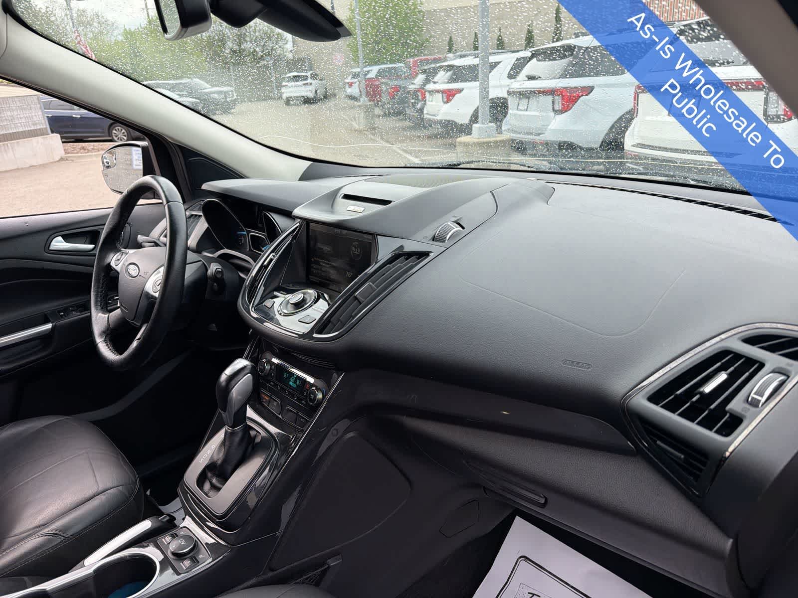 Thumbnail: 2015 Ford Escape - 18