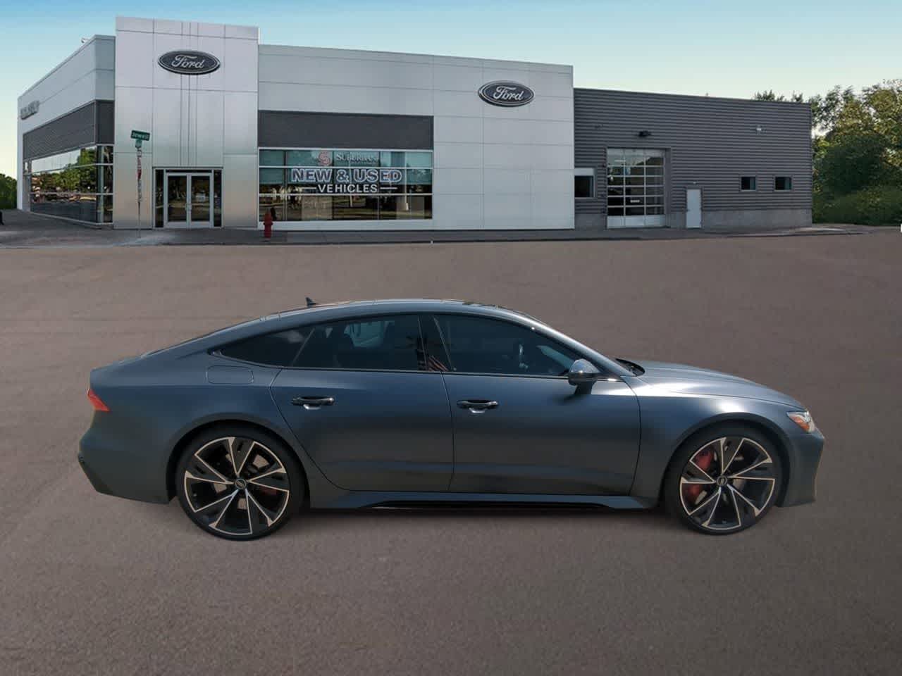 Thumbnail: 2022 Audi RS 7 - 12