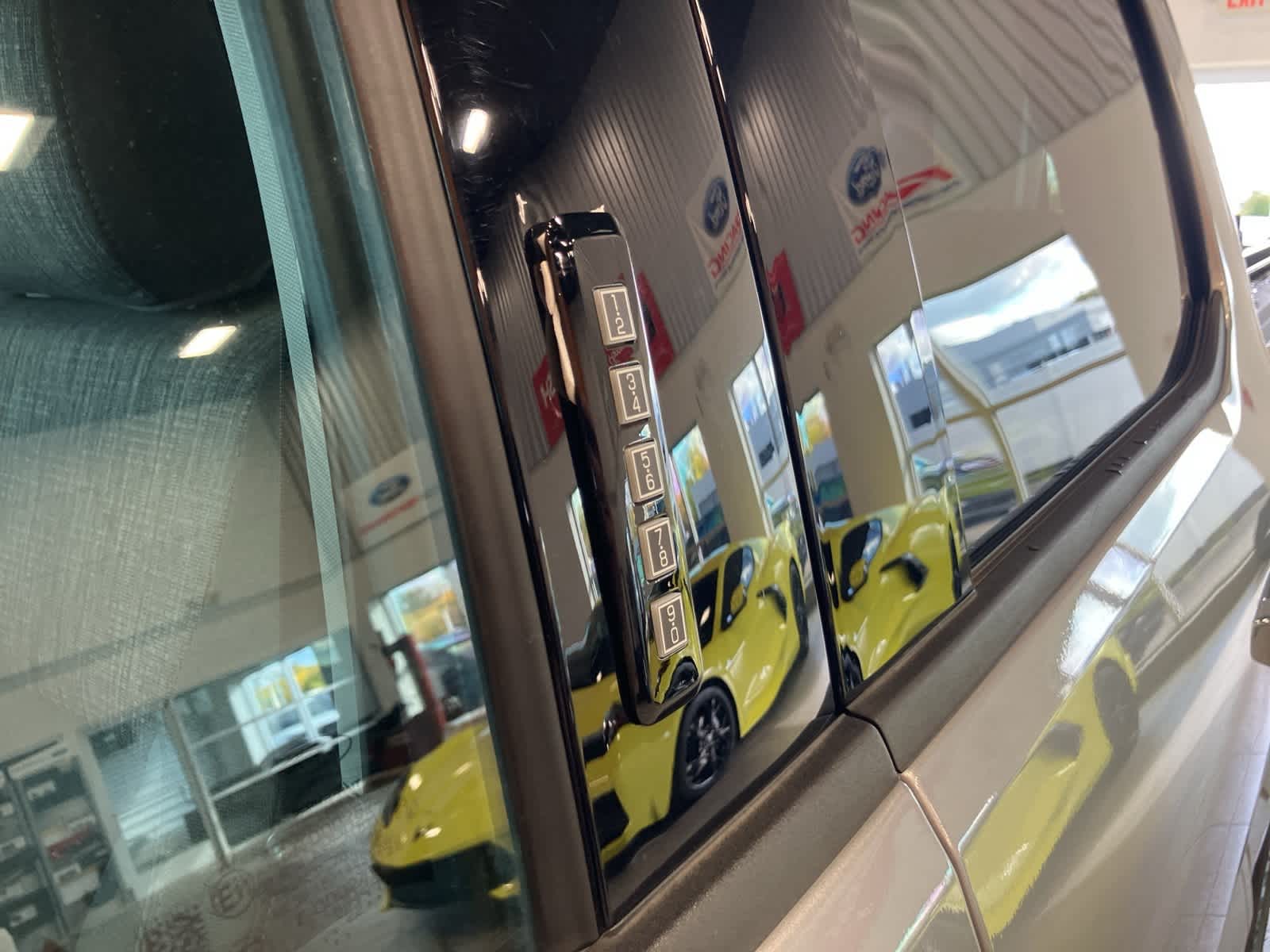 Thumbnail: 2022 Ford F-150 - 10