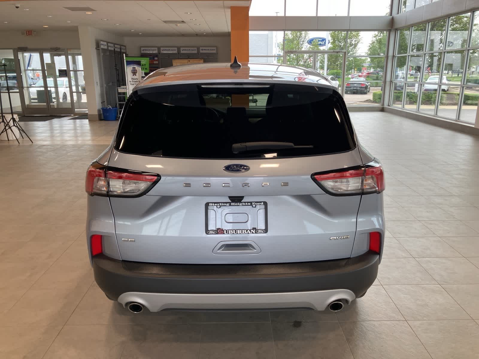 Thumbnail: 2022 Ford Escape - 6